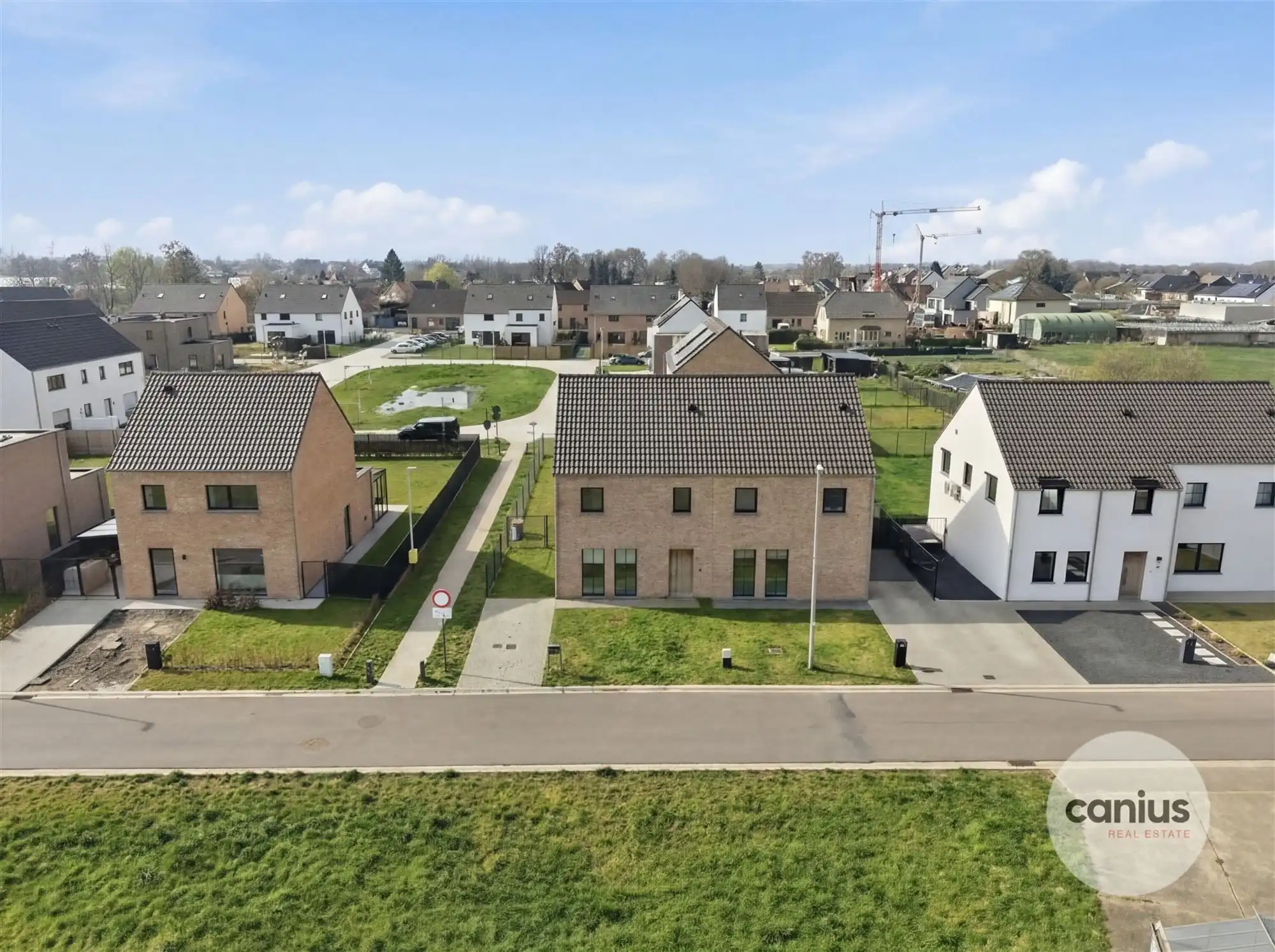 INSTAPKLARE WONING MET 3 SLKS & TUIN foto 24