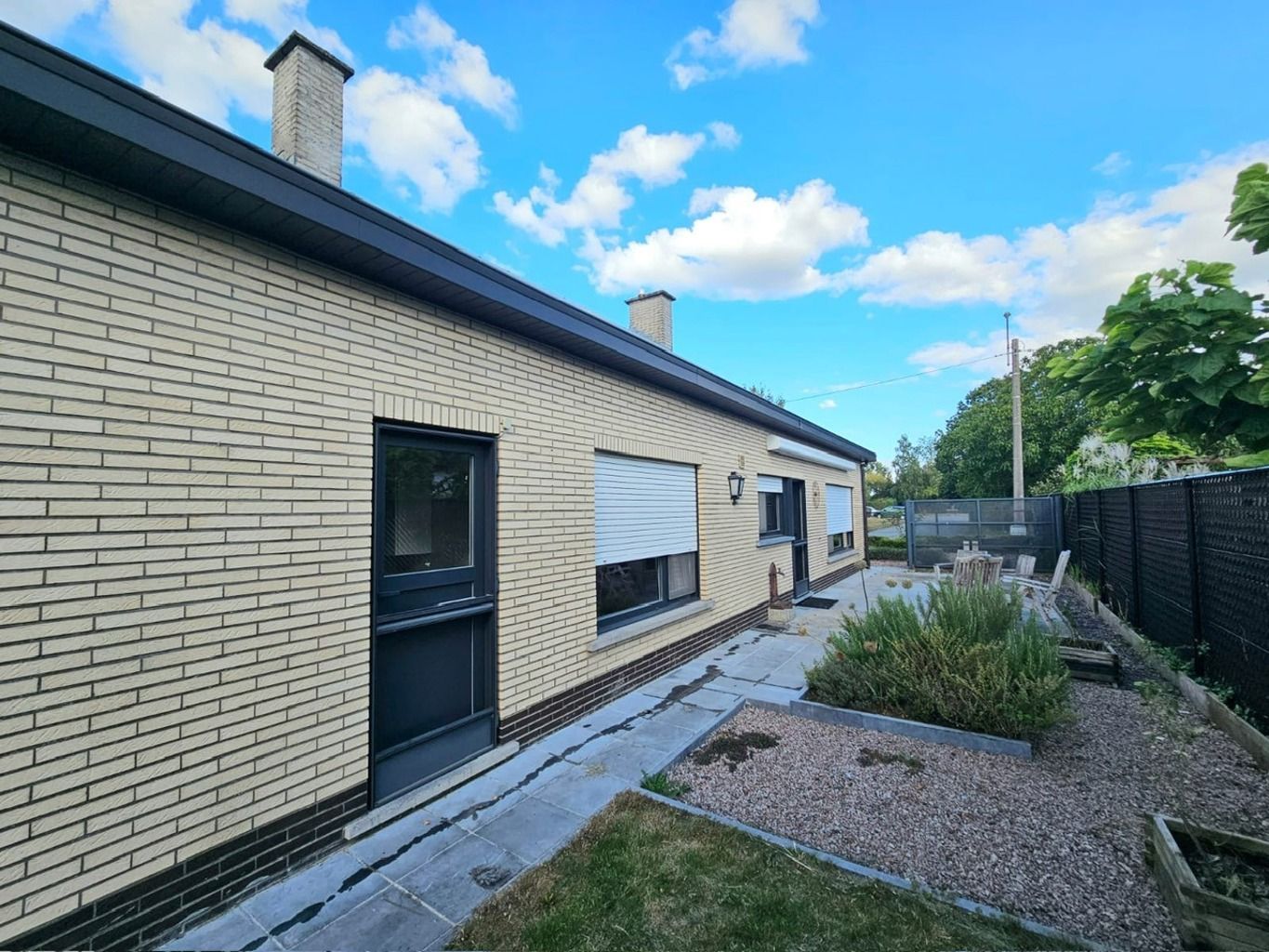 Rustig gelegen bungalow met 3 slaapkamers! foto 25