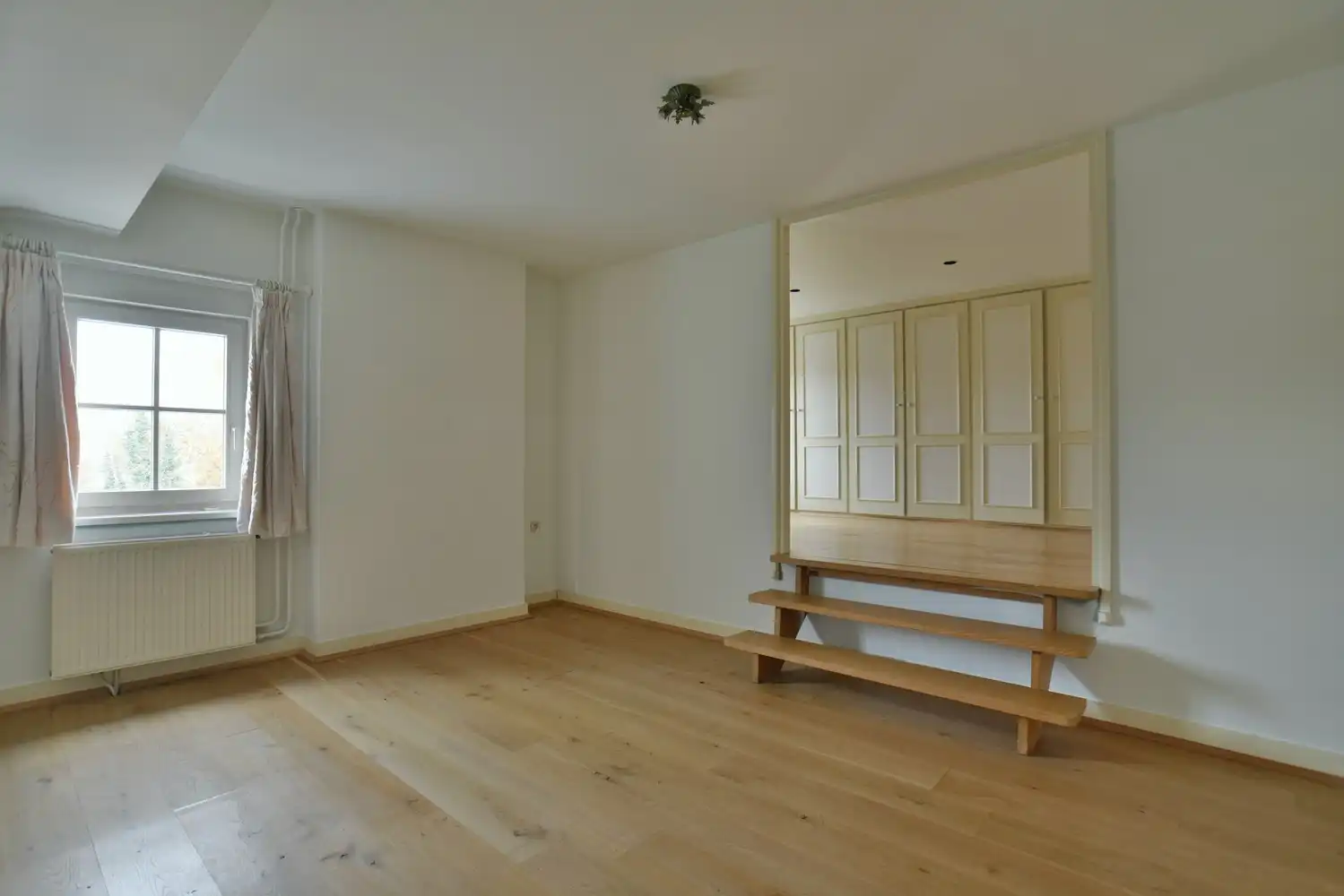 Karaktervolle hoeve met schuur, binnenkoer en prachtige tuin vlakbij Maastricht foto 26