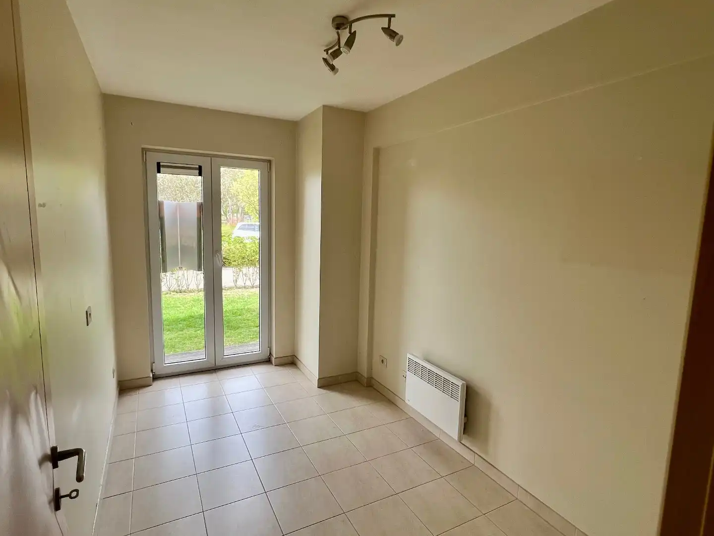 Ruim tuinappartement op een rustige locatie foto 9