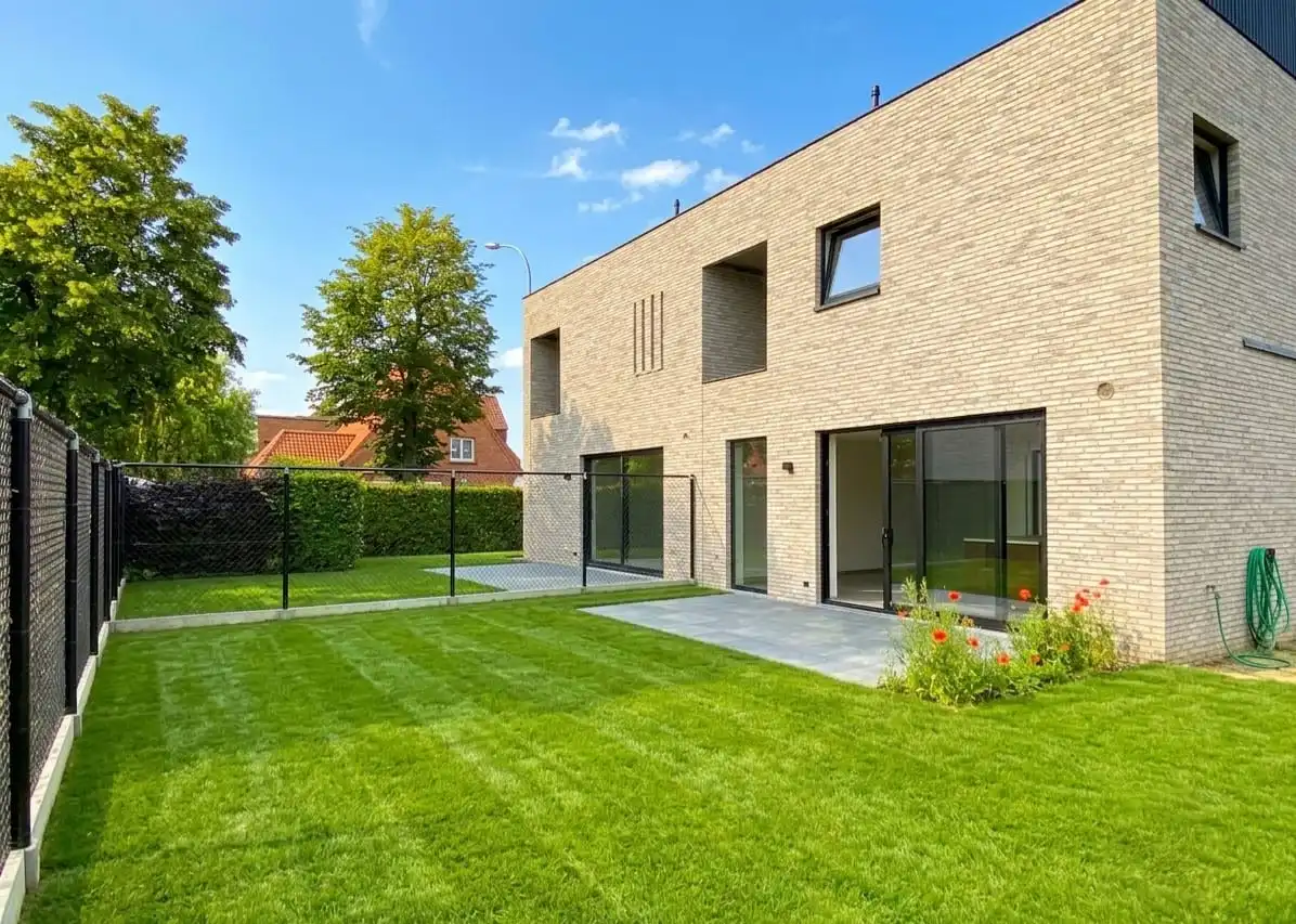 NIEUWBOUWPROJECT MET 2 INSTAPKLARE NIEUWBOUWWONINGEN MET 3 SLPKS | TUIN EN CARPORT foto 36