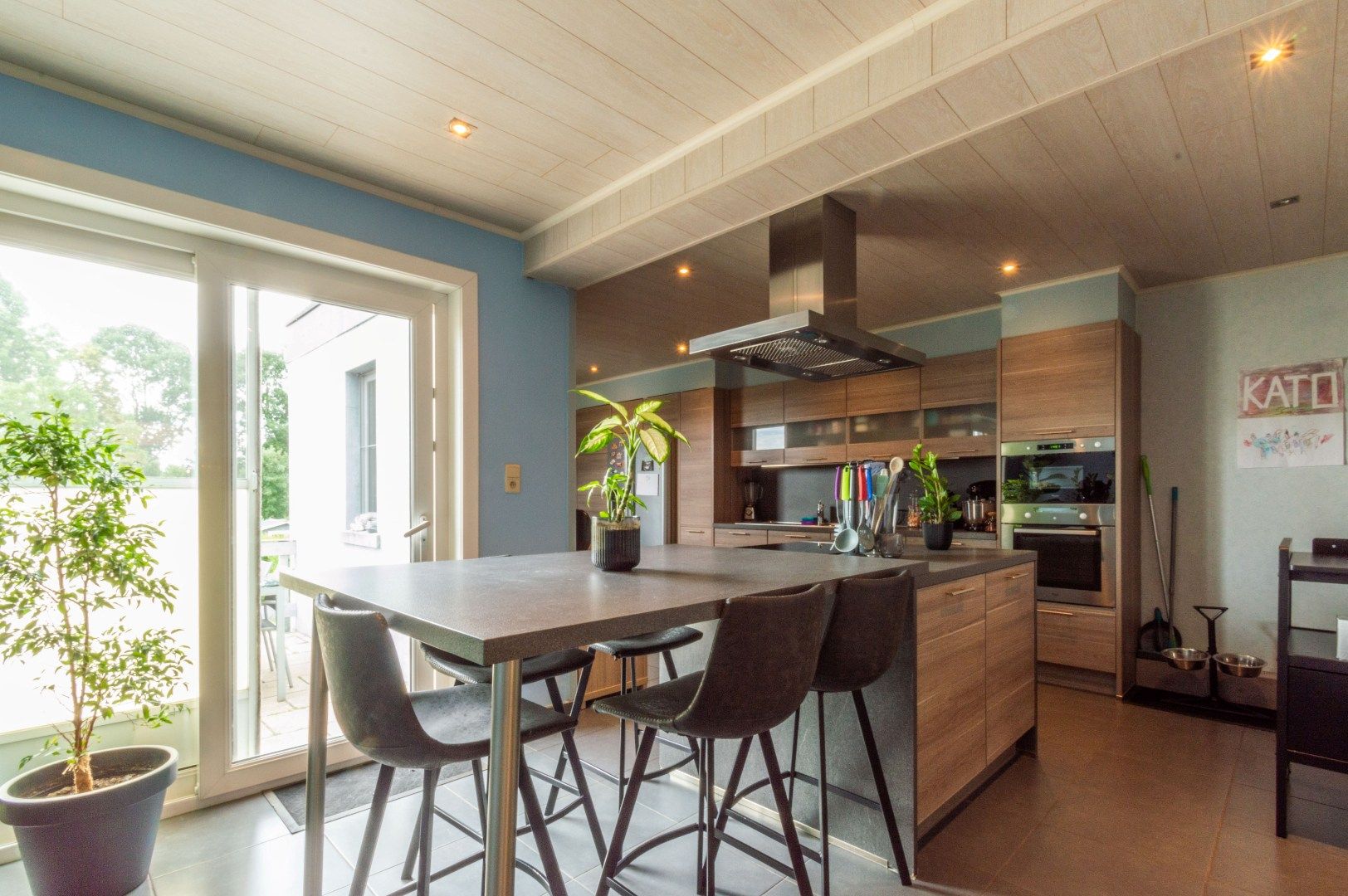 INSTAPKLARE WONING MET 3 SLAAPKAMERS + ZUID-TUIN! foto 4