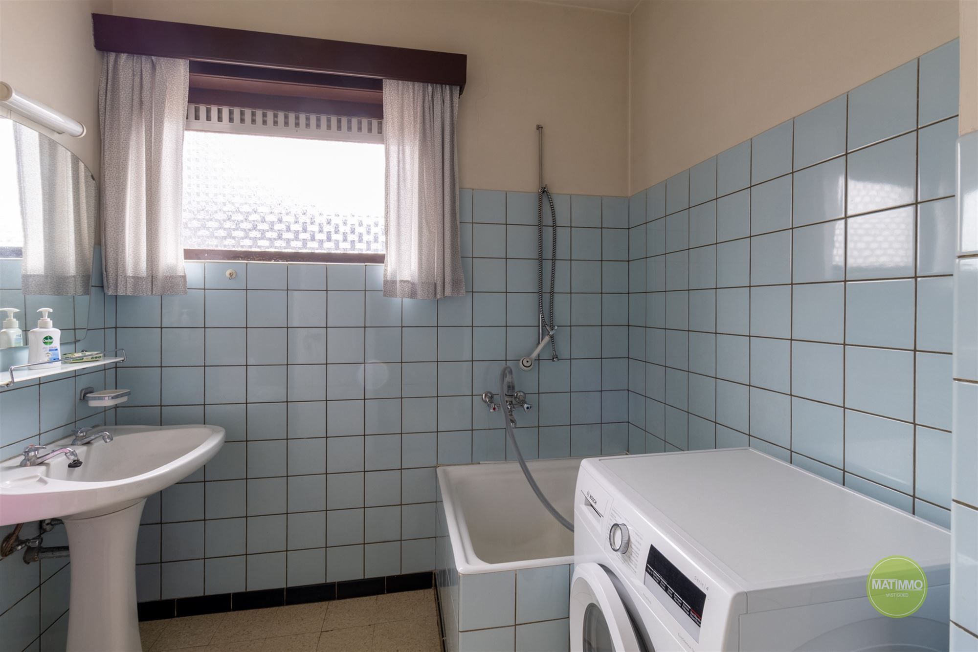 Vrijstaande laagbouwwoning met grote tuin in Mol-rauw foto 11