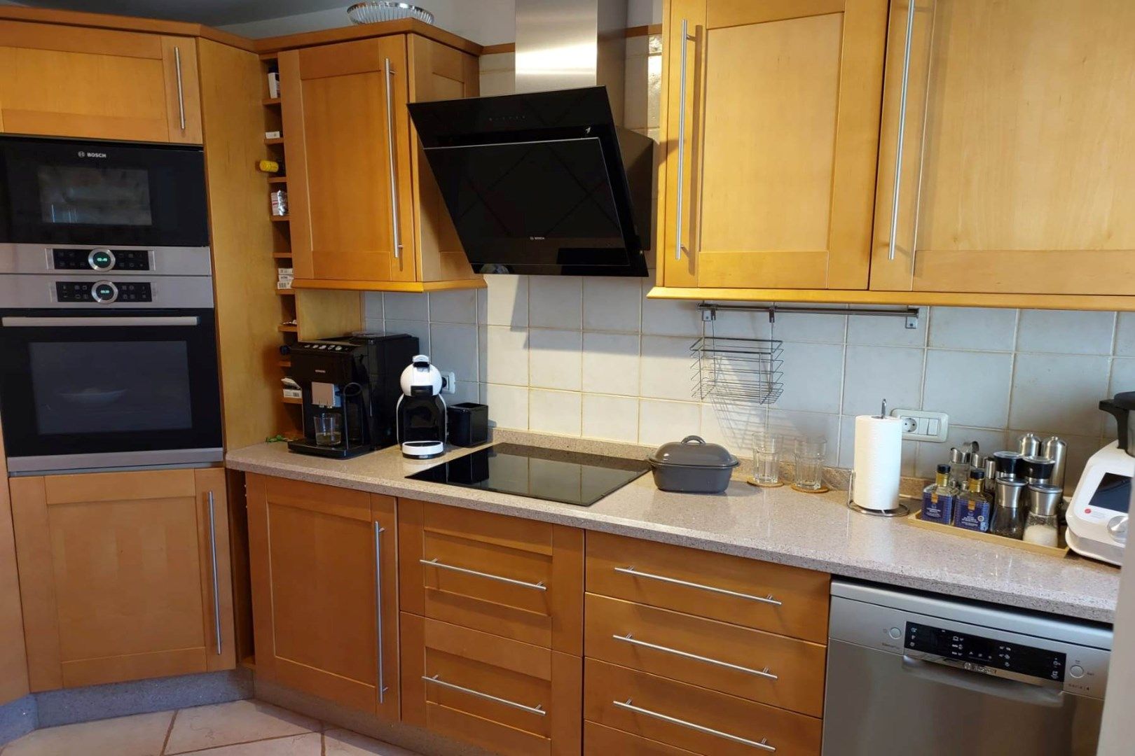 Ruime hoekwoning met vrij uitzicht op zee!  foto 12