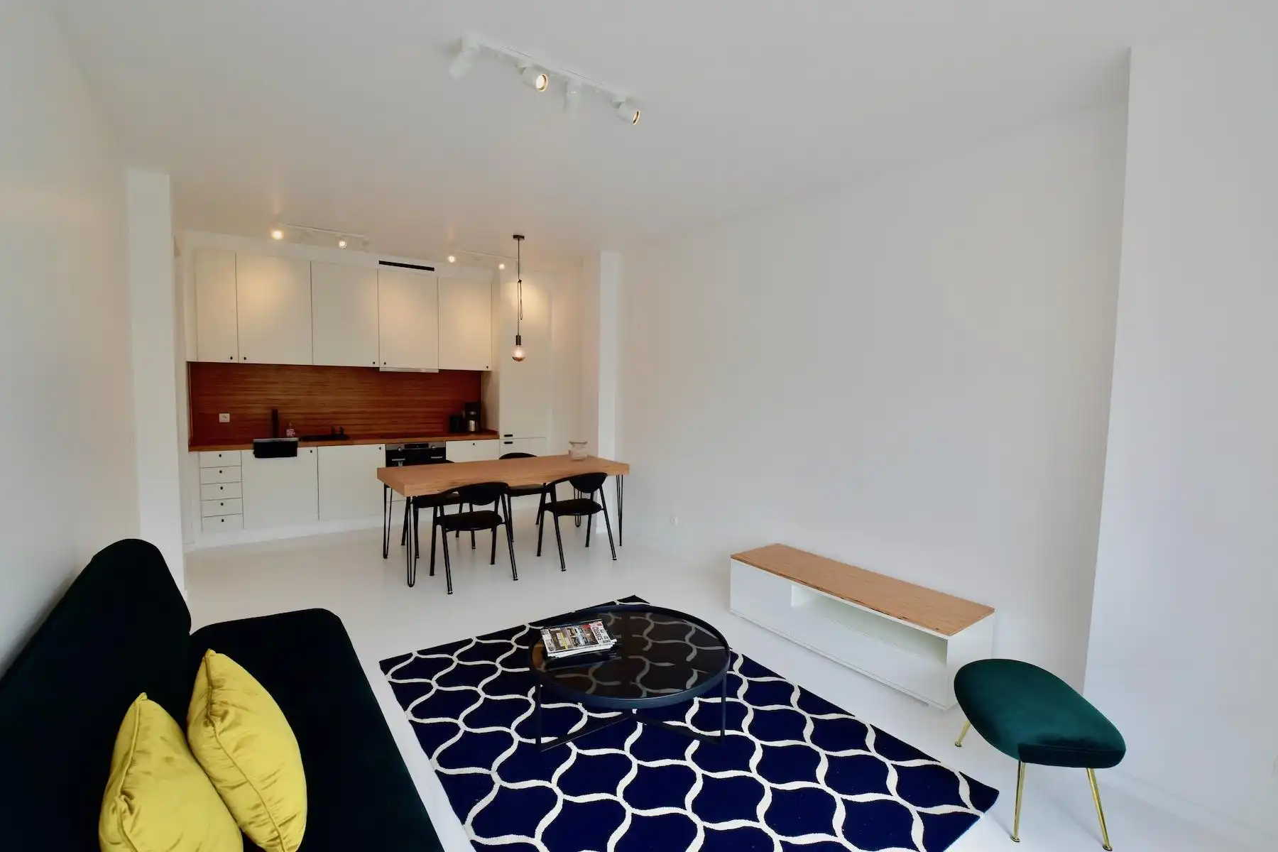 ANTWERPEN - gemeubeld twee-slaapkamer appartement  foto {{pictureIndex}}