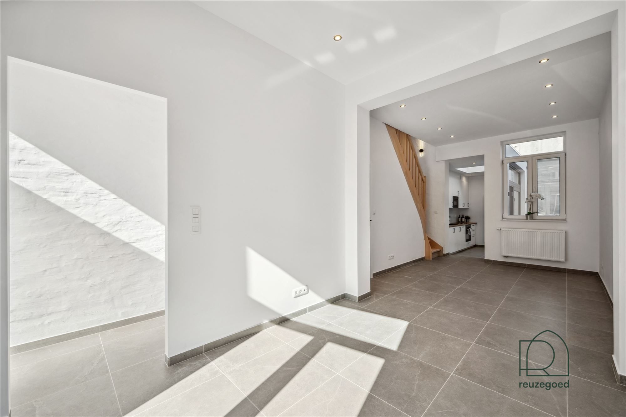 Instapklare, volledig gerenoveerde woning met 3 slaapkamers foto 5
