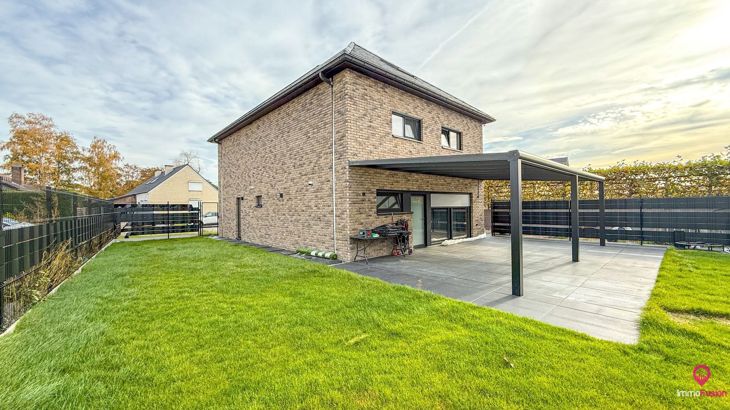 Instapklare, volledig gerenoveerde woning met 4 slaapkamers! foto 43