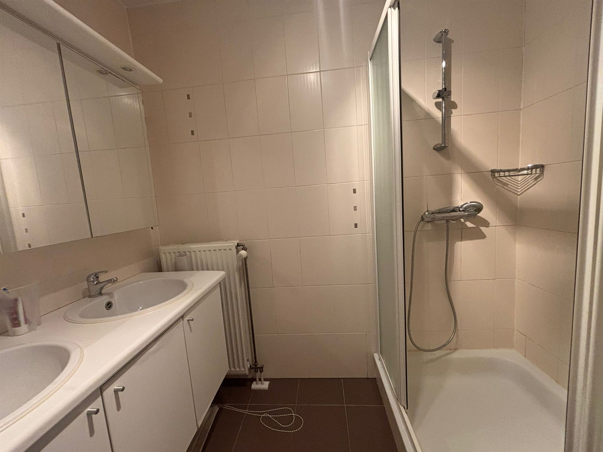 Duplex-appartement met extra zolderkamer + garagebox in het centrum! foto 14