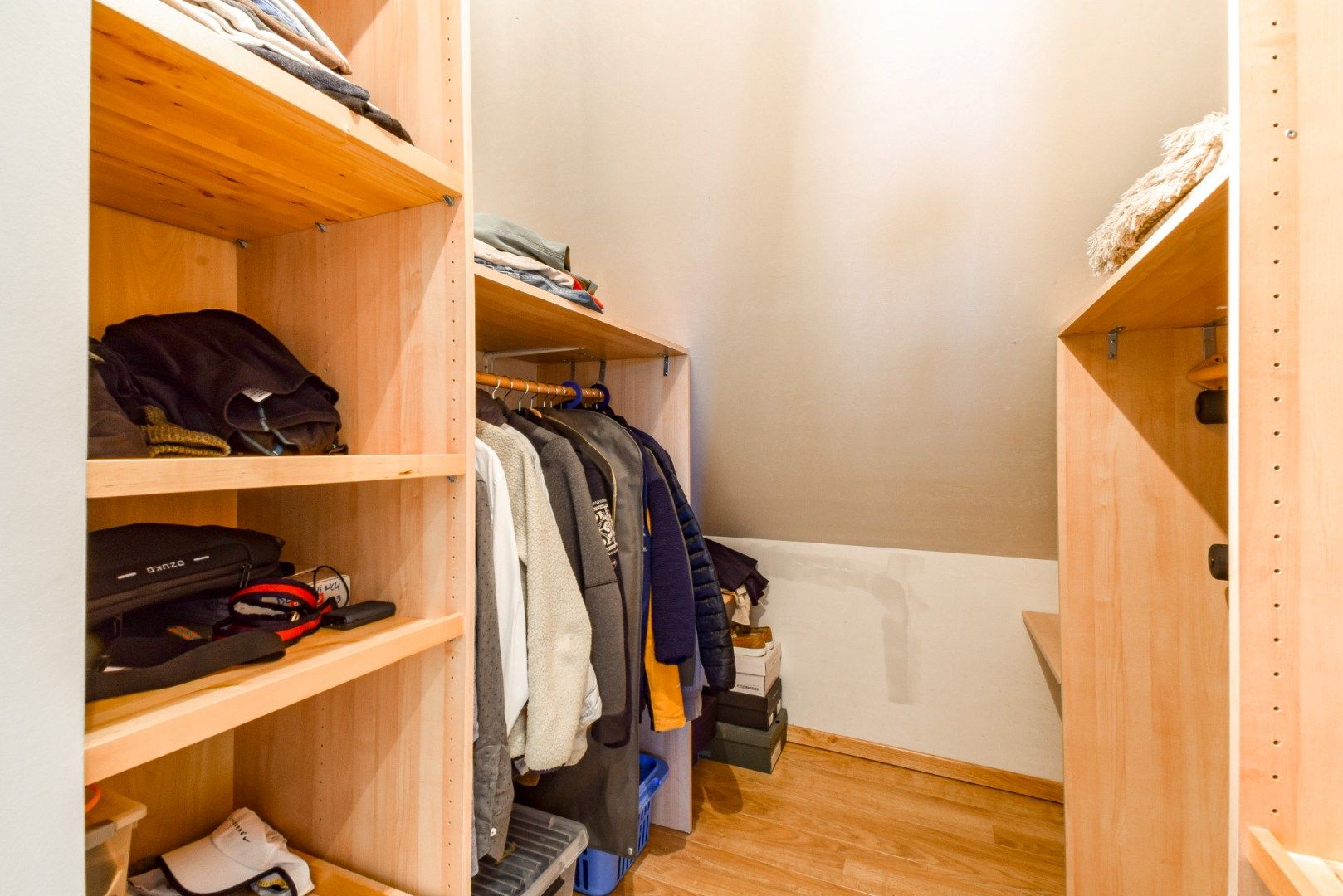 Stijlvol afgewerkte woning met tuin, zwemvijver en uniek zicht foto 19