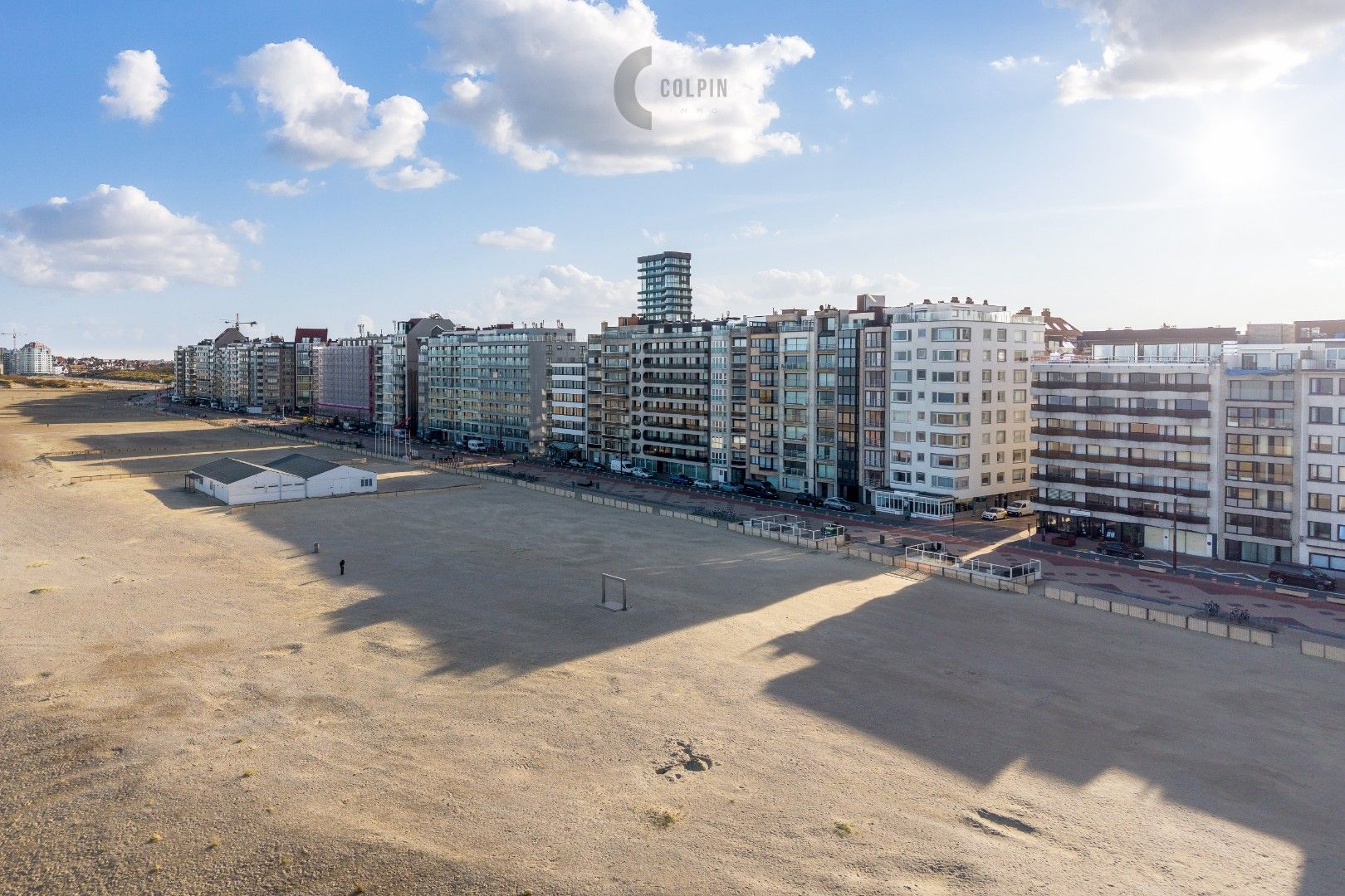 Smaakvol en instapklaar 2 slaapkamerappartement met zijdelings zeezicht foto 11