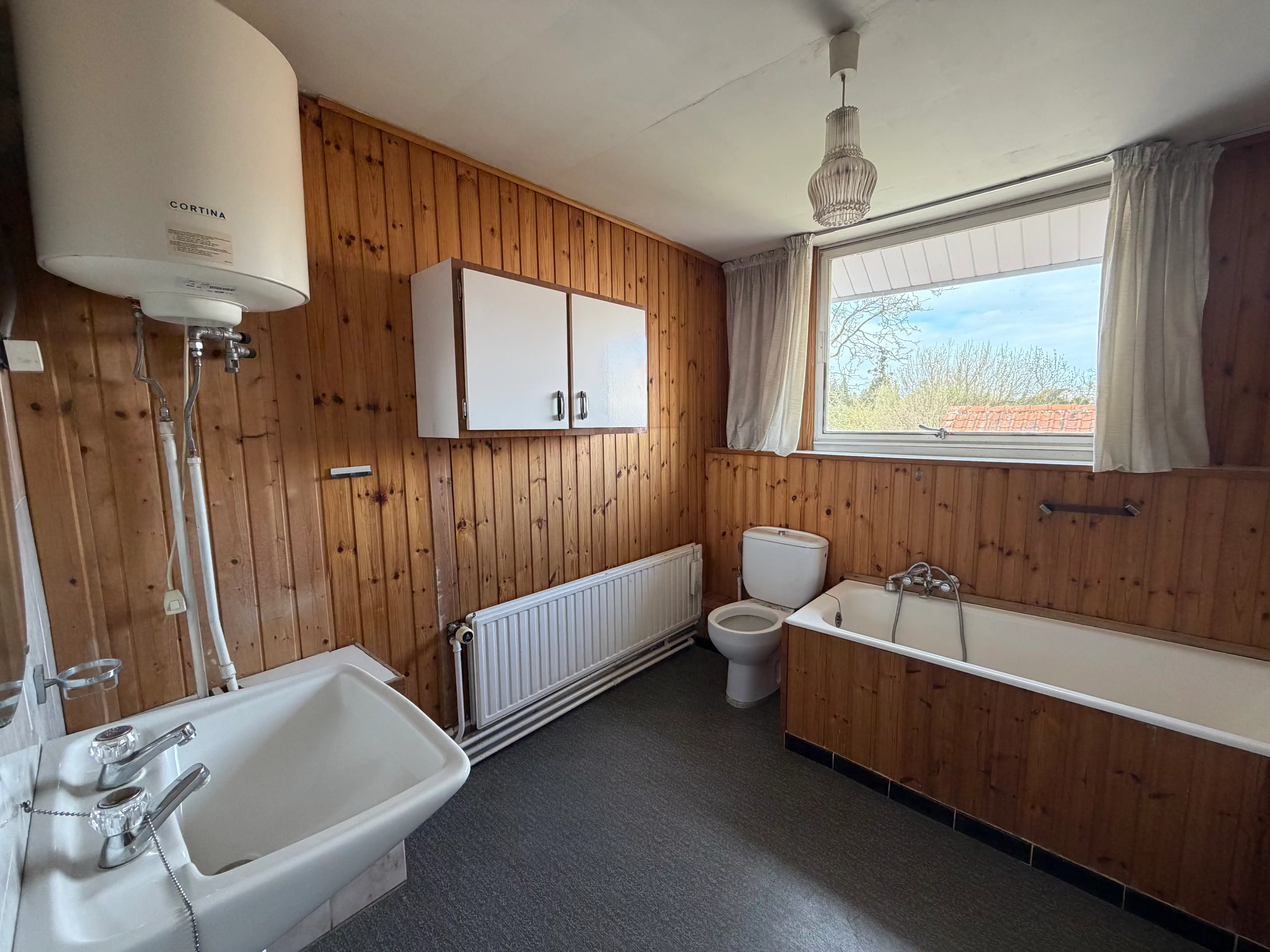 Genk, Craenevenne 16: Ruime, te renoveren woning met 5 slaapkamers op een perceel van 15 are in Boxbergheide foto 18