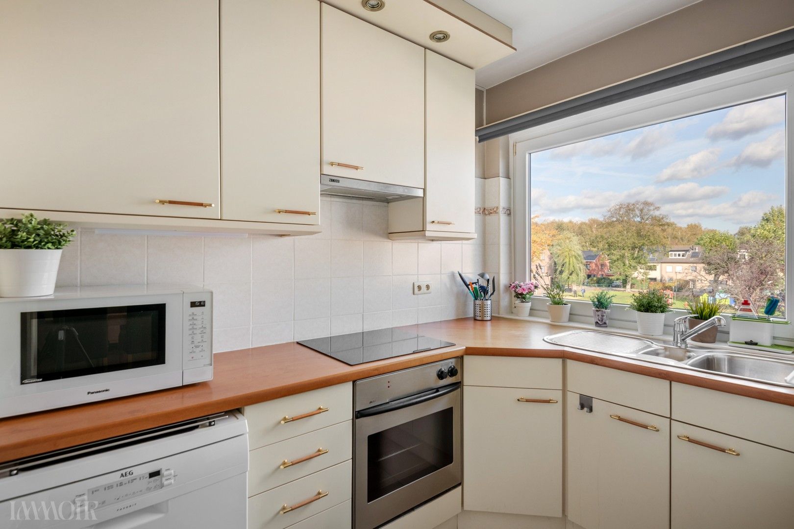 Instapklaar appartement met tuin en garage in Kapellen. foto 8