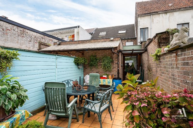 Rijwoning met 3 slaapkamers hartje Eeklo foto 3