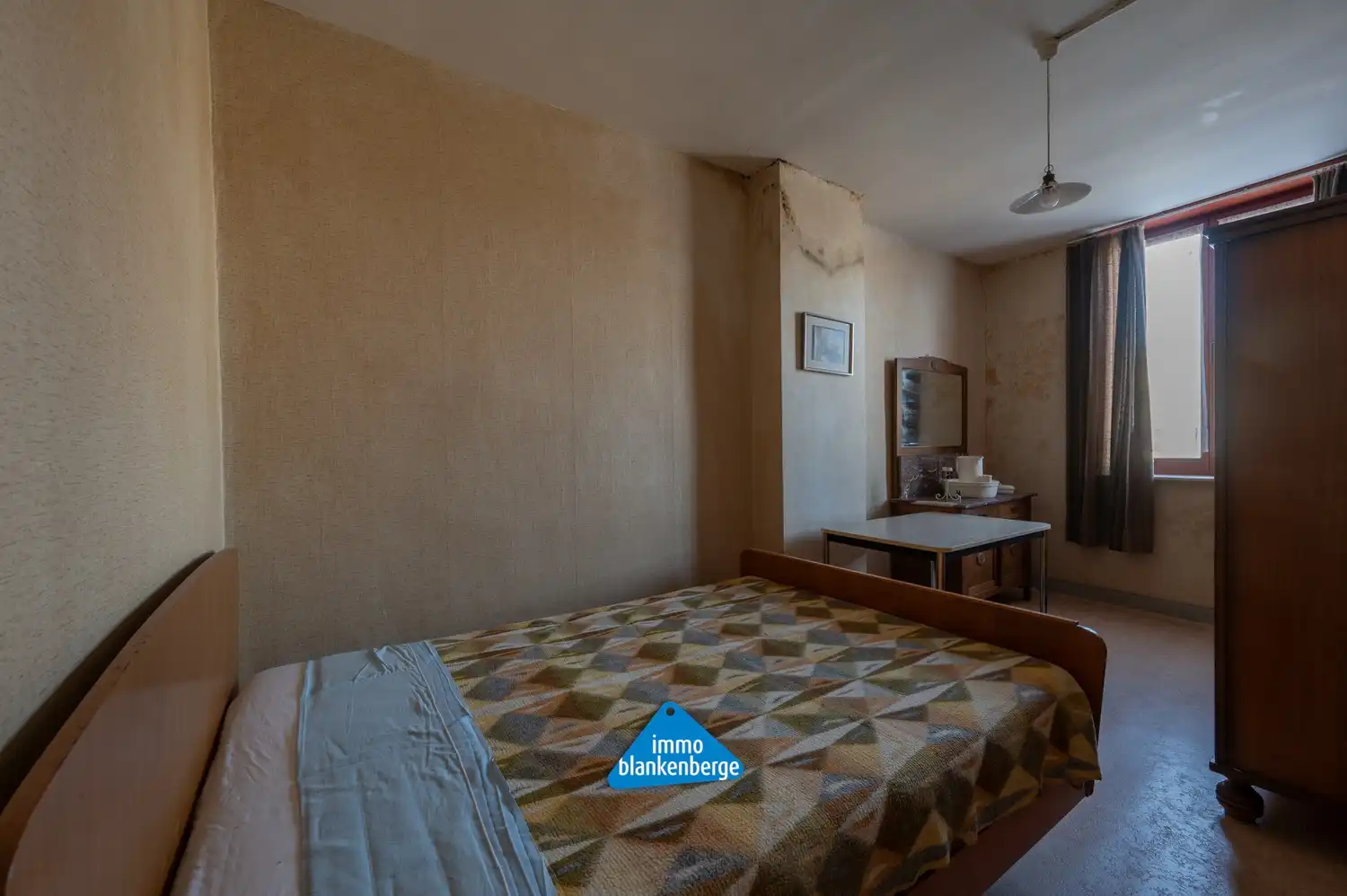 Grote gezinswoning met tuin en 7 slaapkamers nabij centrum en zee foto 28