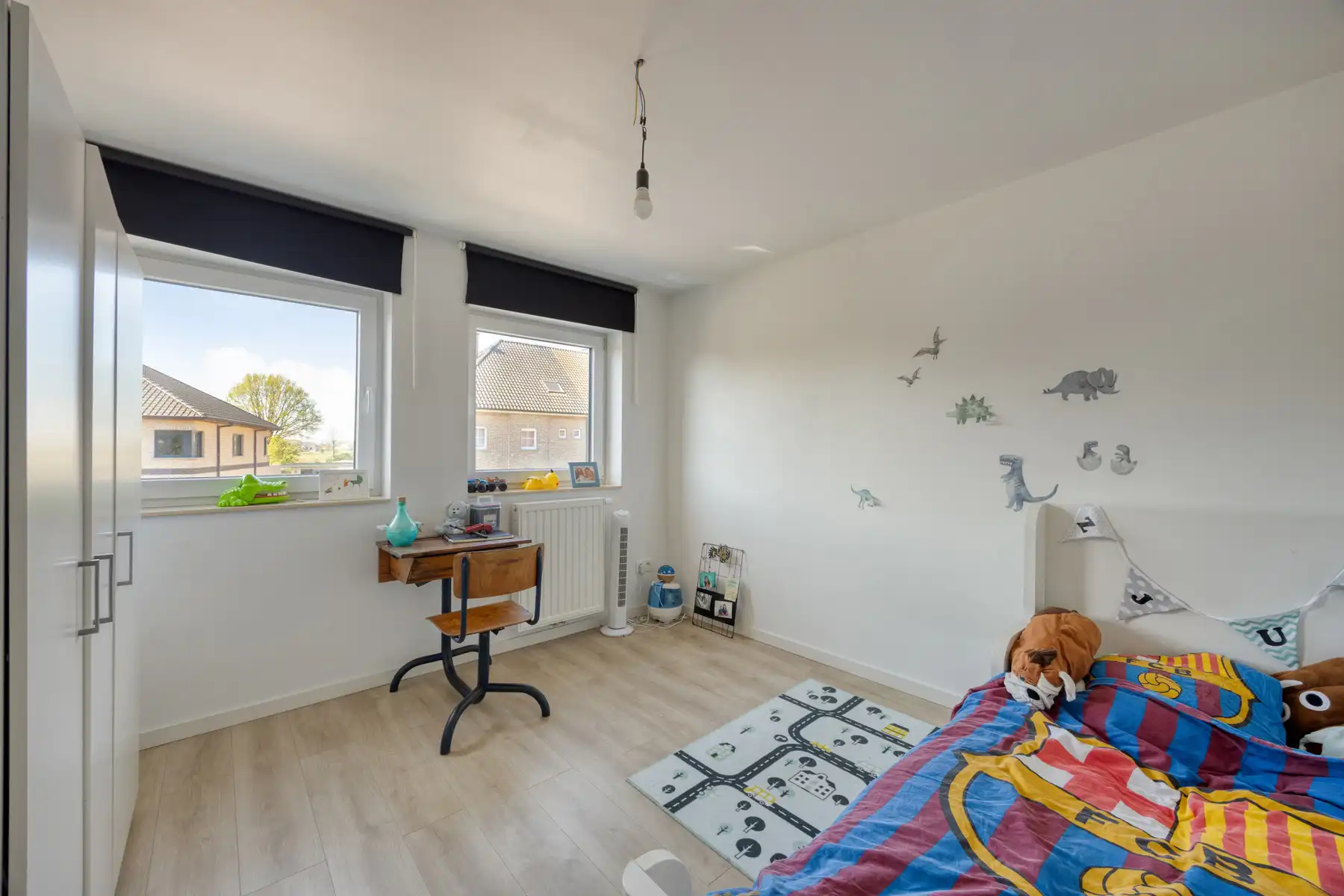 Leemans immobiliën biedt u deze uitzonderlijk ruime en energiezuinige woning aan in Merchtem! foto 17