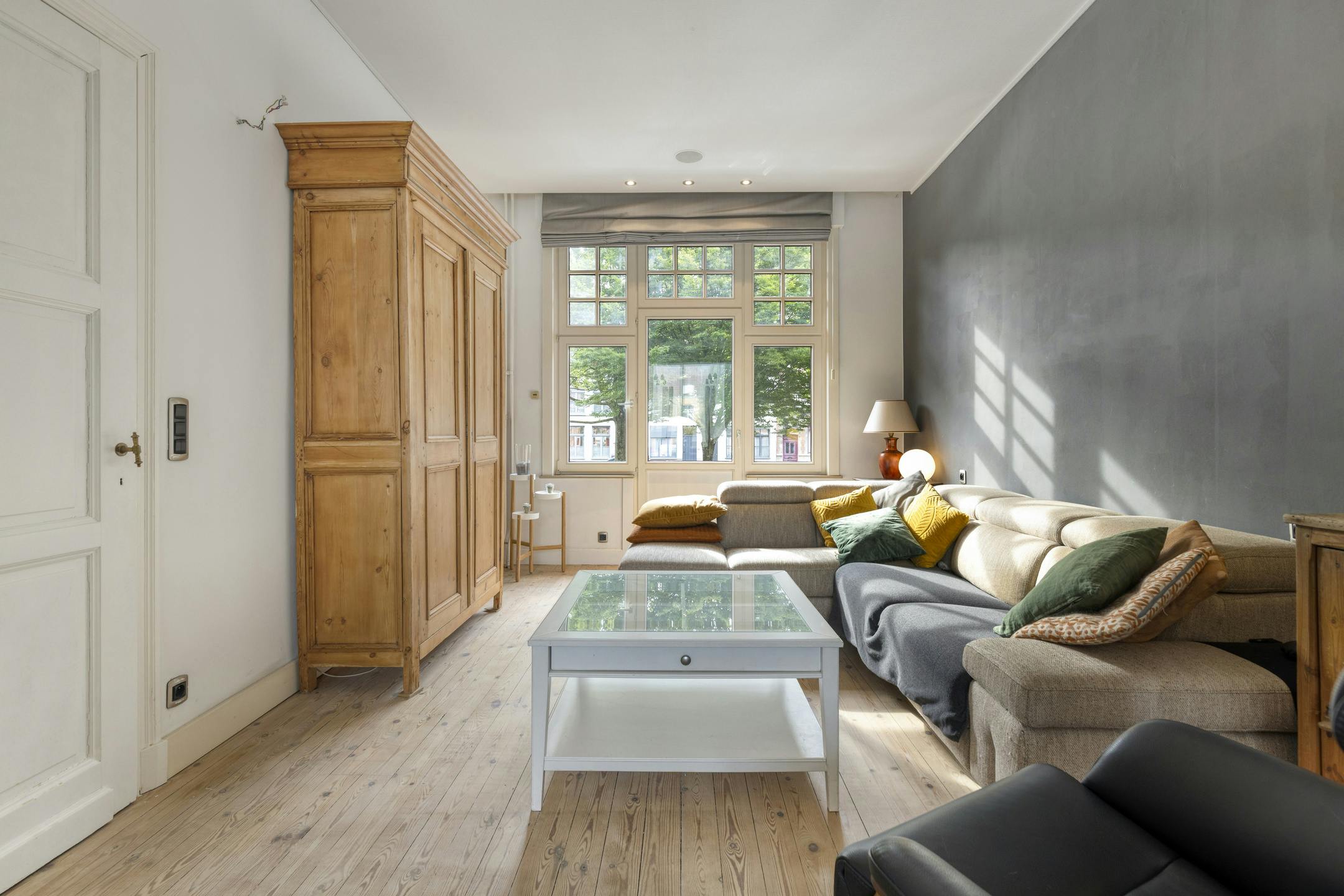 Prachtig huis met 4 slaapkamers en praktijkruimte te Brugge foto 2