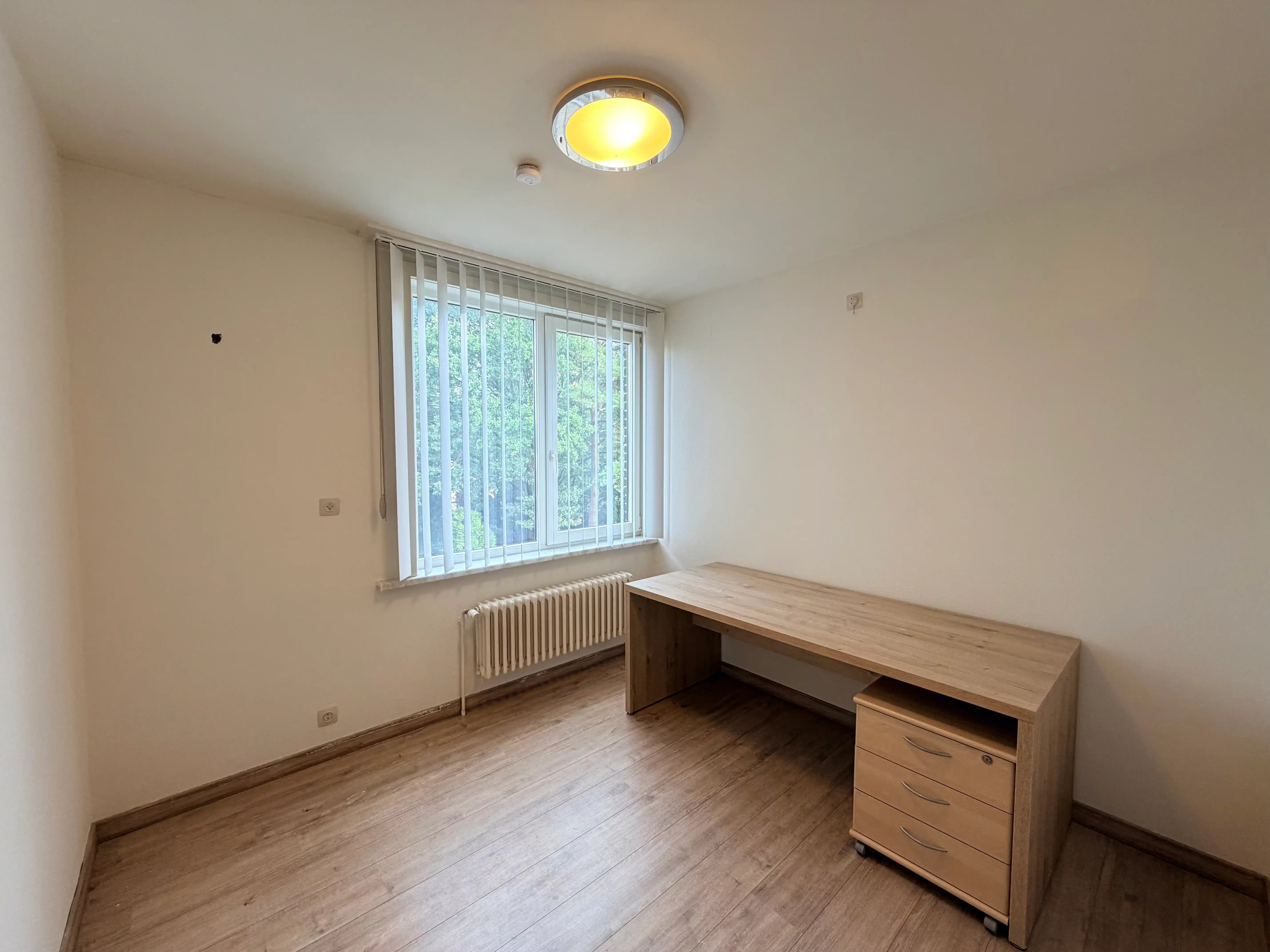Genk-Bret, Zagerijstraat 35 bus 3: Instapklaar appartement met 3 slaapkamers in een rustige omgeving met een vlotte bereikbaarheid. foto 15