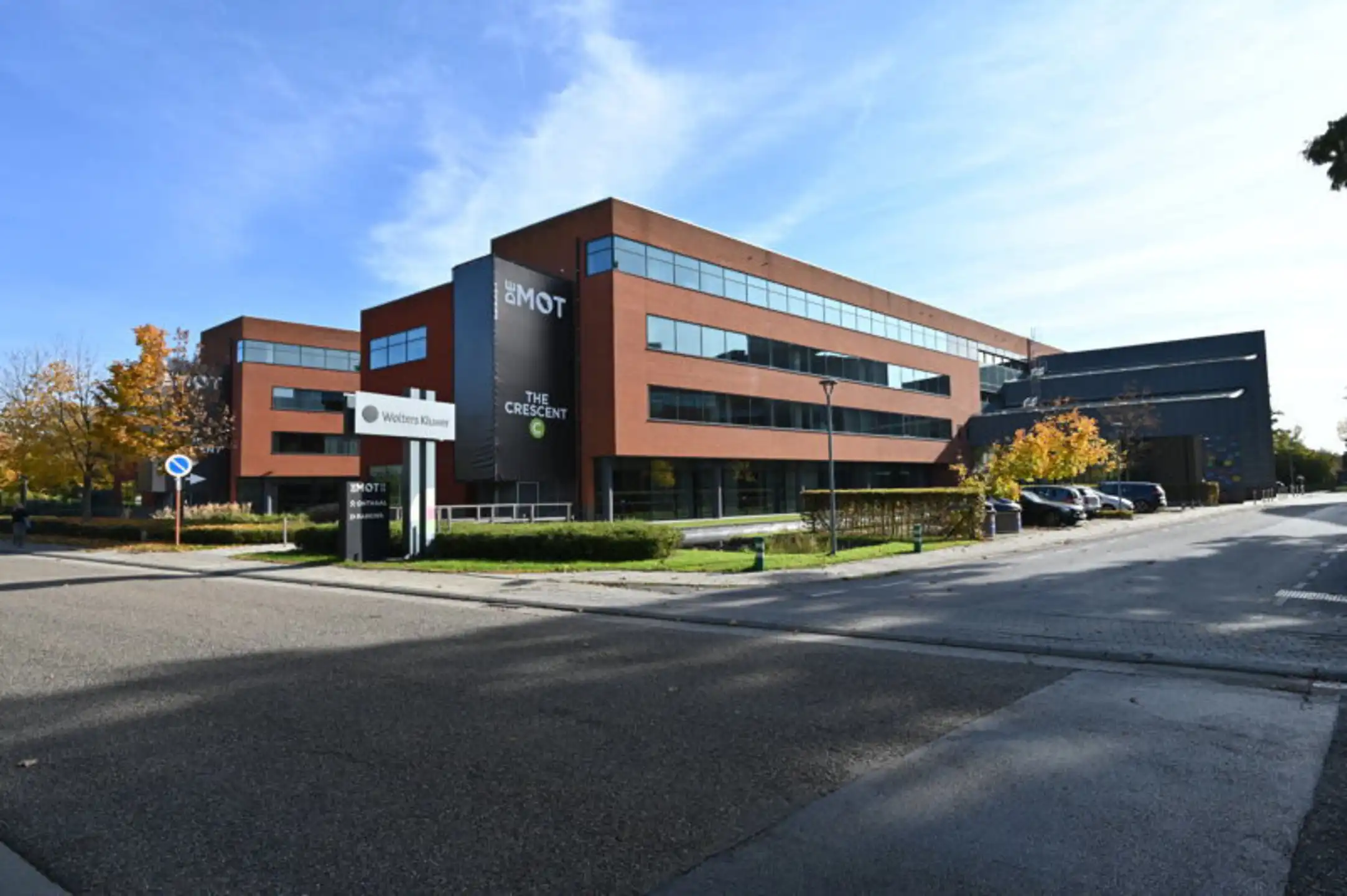 Moderne kantoorruimte in een strategische toplocatie  foto {{pictureIndex}}