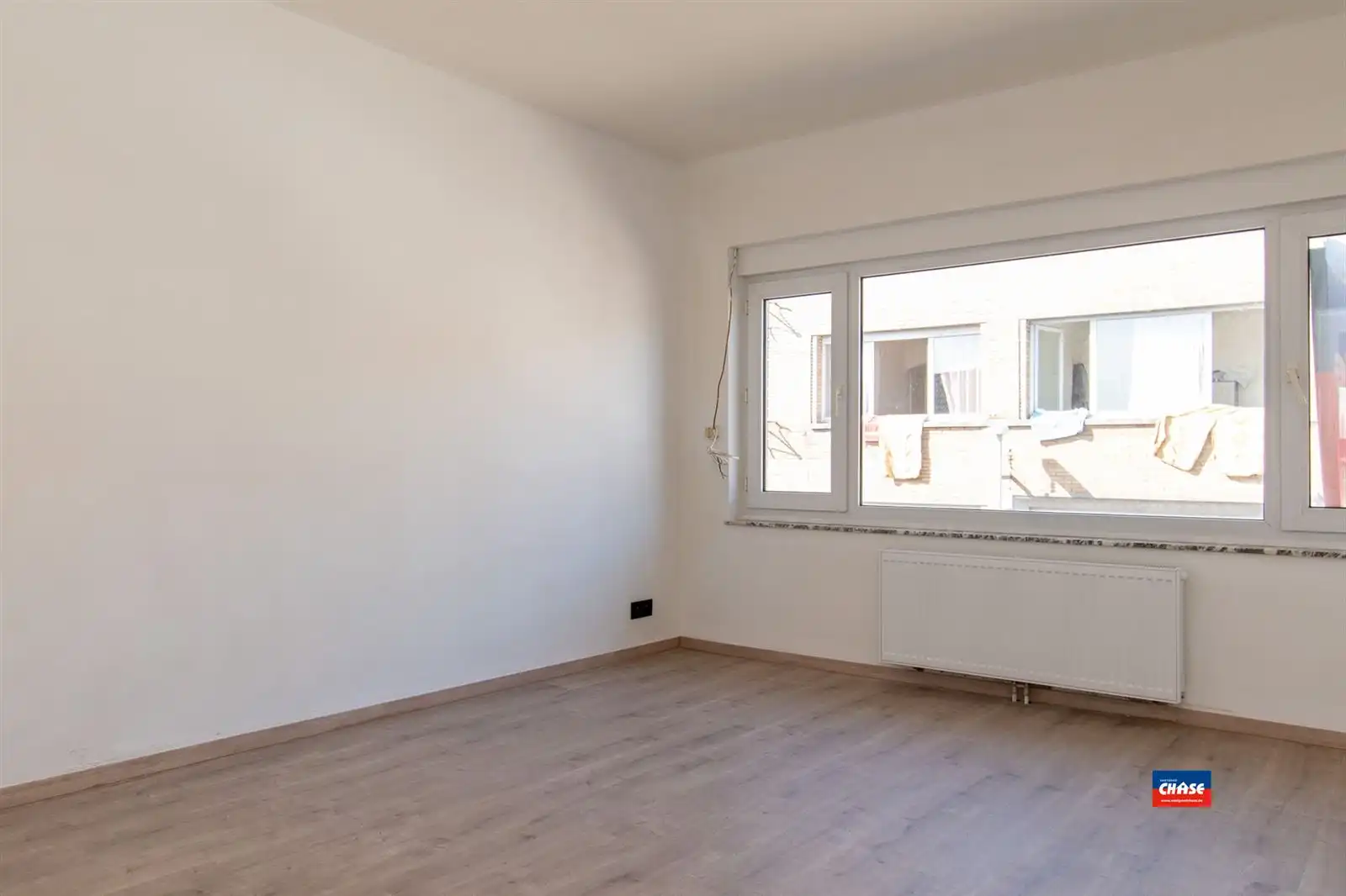 Gerenoveerd appartement met 2 slaapkamers foto 10