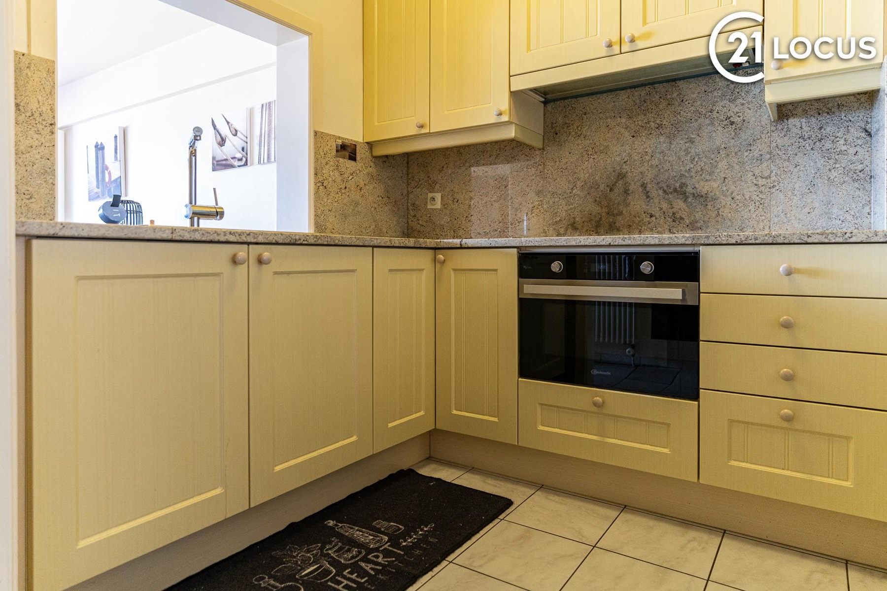 Appartement met frontaal zeezicht + optioneel een garagebox. foto 8