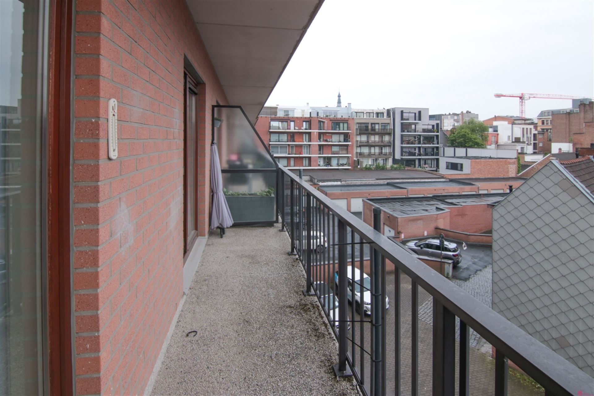 Instapklaar appartement op enkele stappen vd Grote Markt! foto 16