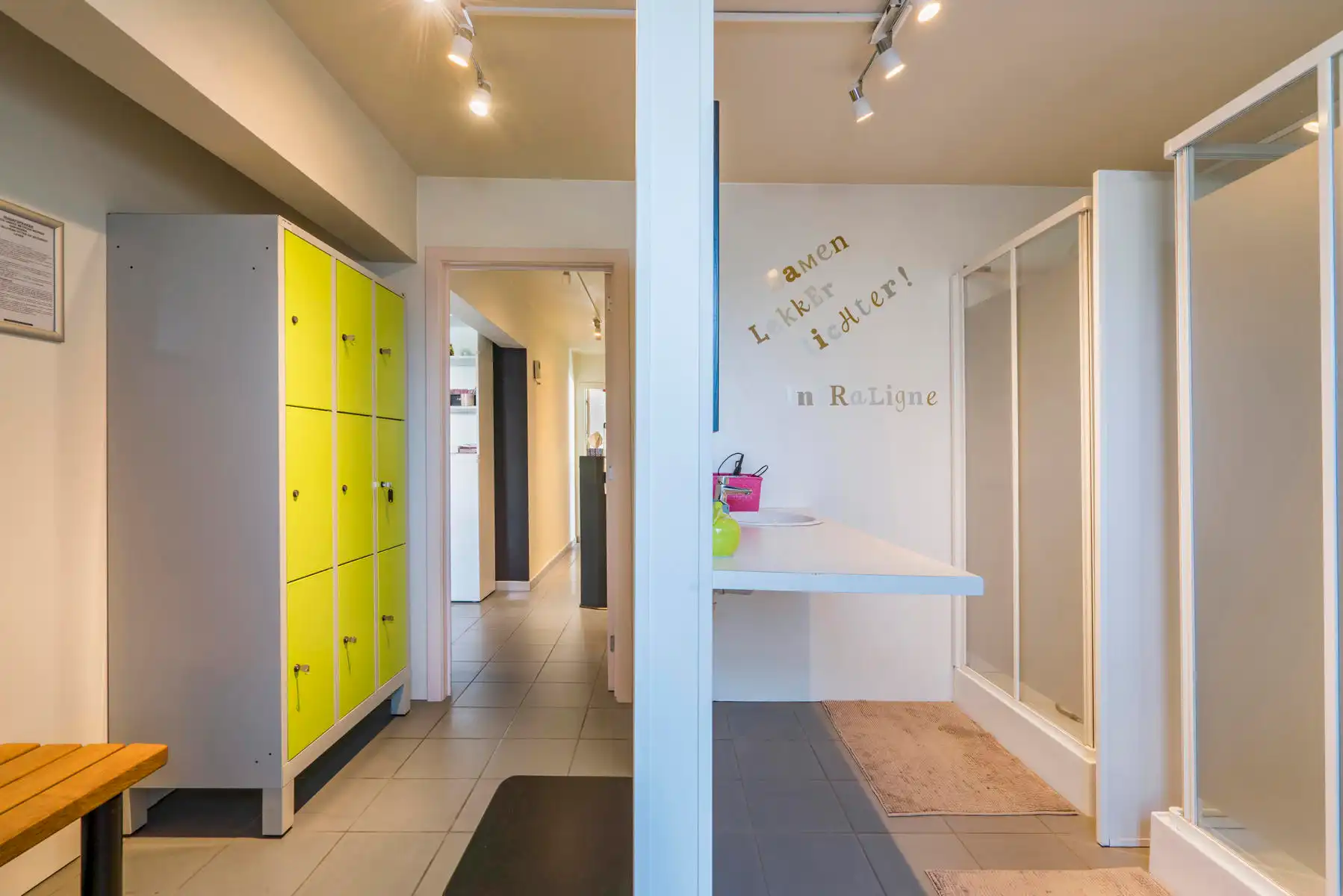 Uitstekend gelegen handelspand/hoekpand  met garage   foto 15