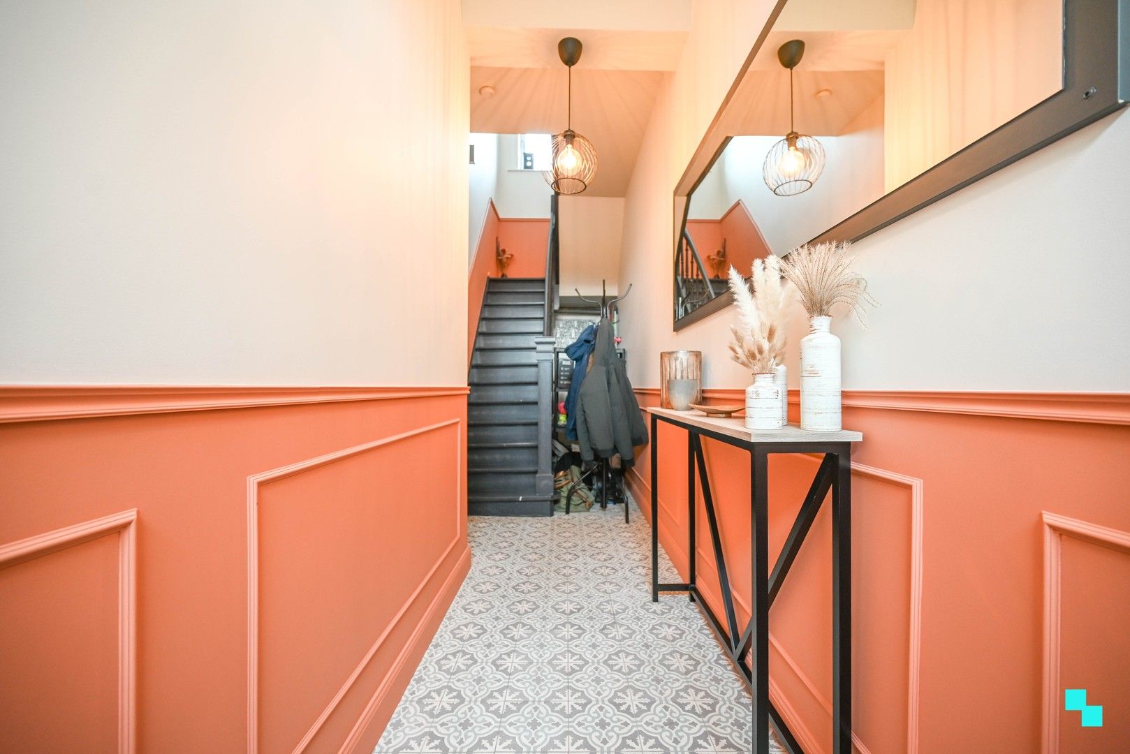 Charmante gerenoveerde woning te Harelbeke foto 2