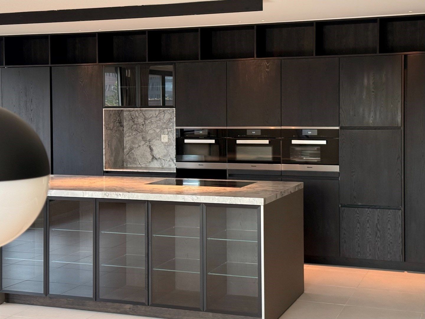 Luxueus appartement met panoramisch uitzicht in residentie Greentower foto 5