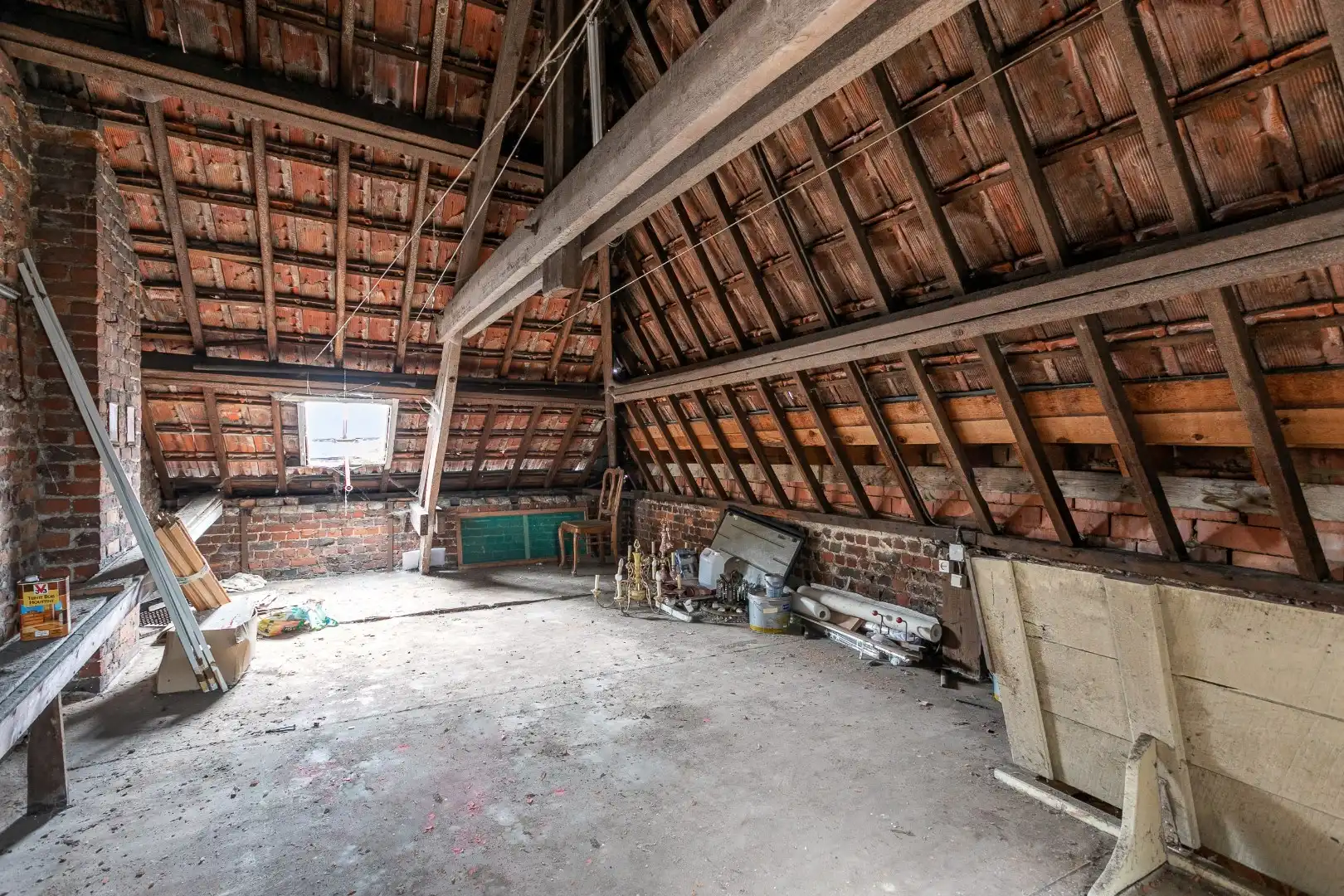 Handelshuis én appartement centrum Halle foto 23