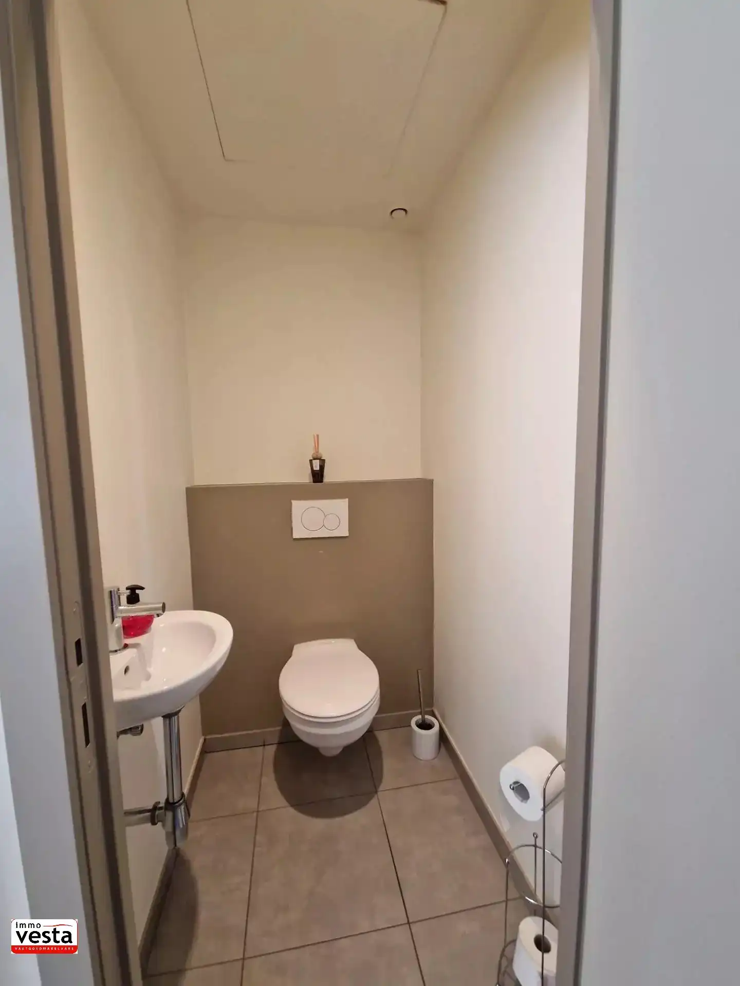 Eénslaapkamer appartement in centrum Sint-Truiden foto 6