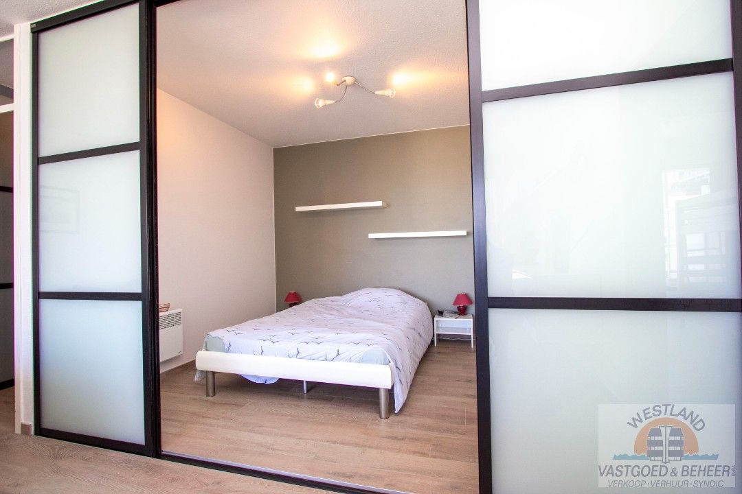 Instapklaar appartement met 1 slaapkamer en slaaphoek te koop in hartje Nieuwpoort-Bad foto 5