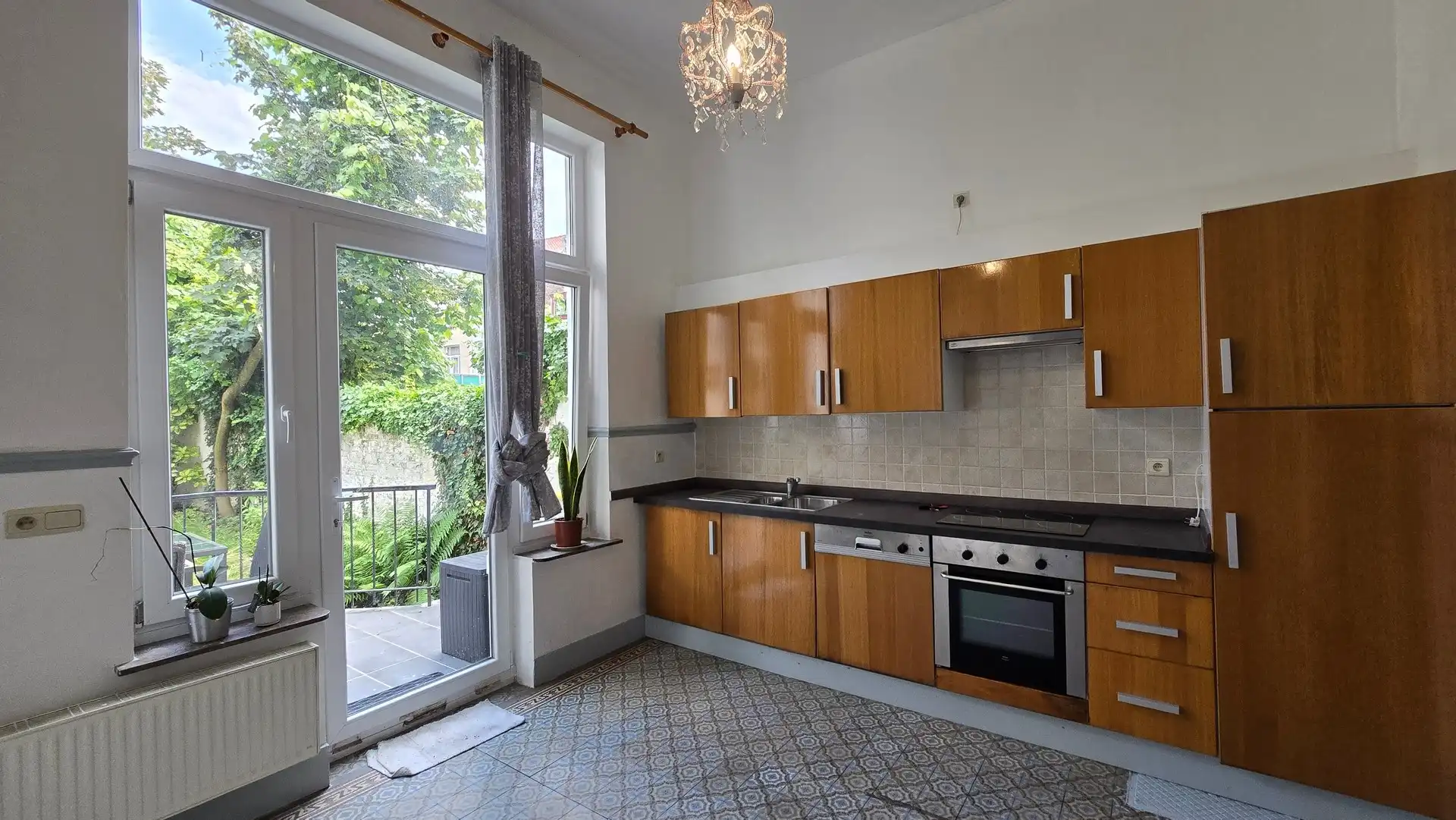 Prachtig neoclassicistisch appartement met stadstuin te huur in Elsene foto 10