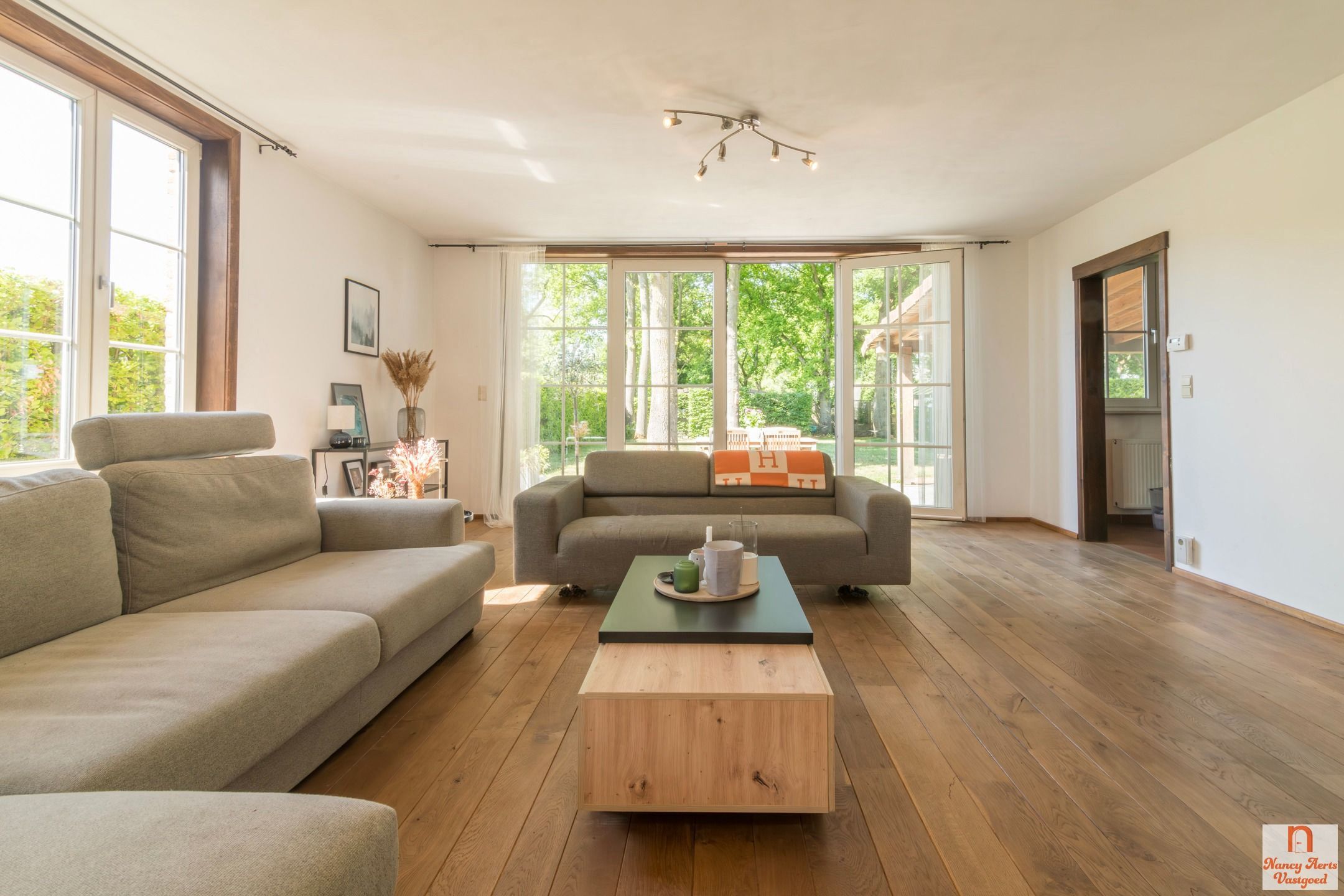 Tijdloze pastoriewoning in het groene Tervant foto 7