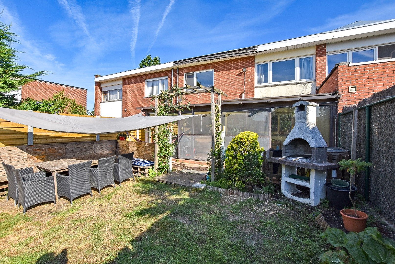 Woning met 4 slaapkamers en garage in centrum Diksmuide! foto 17