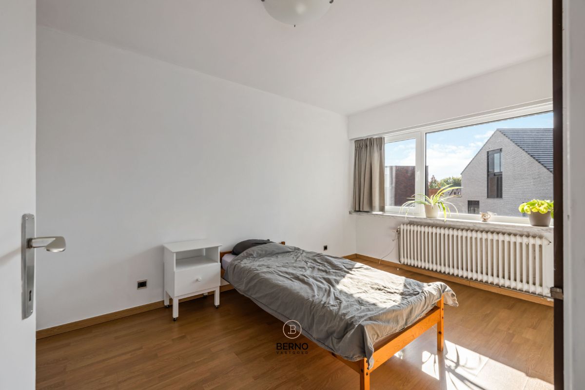 Ruime en energiezuinige woning op groot perceel foto 17