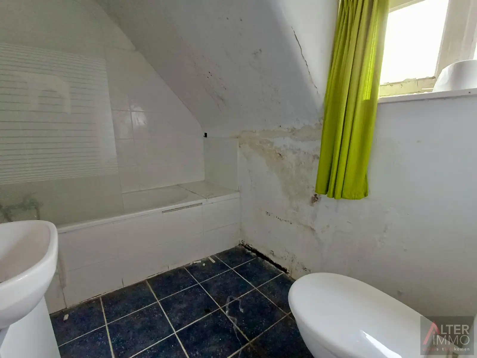OPBRENGSTEIGENDOM MET 2 APPARTEMENTEN foto 46