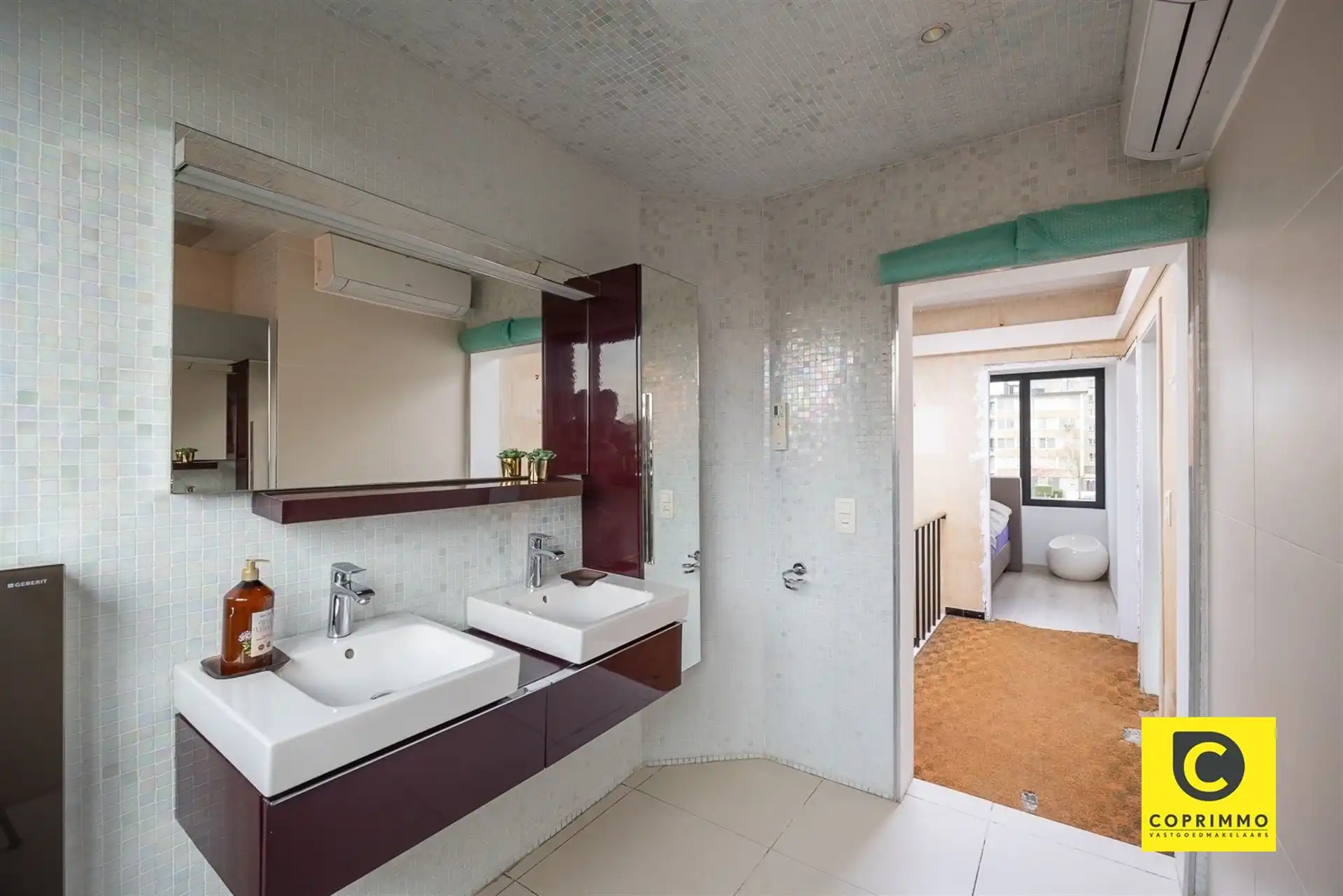 Woning met ruime zuidgerichte tuin foto 16