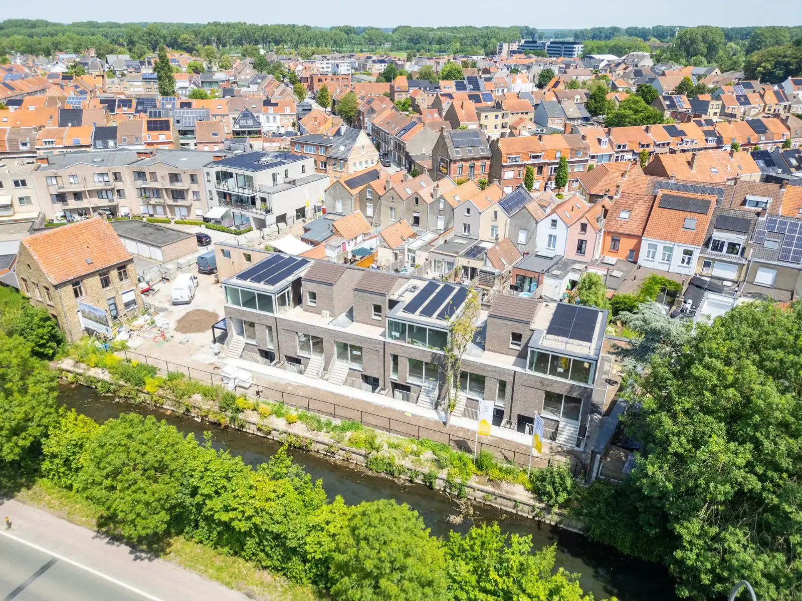 Ruimtelijk wonen met een eigen buitenruimte foto 10