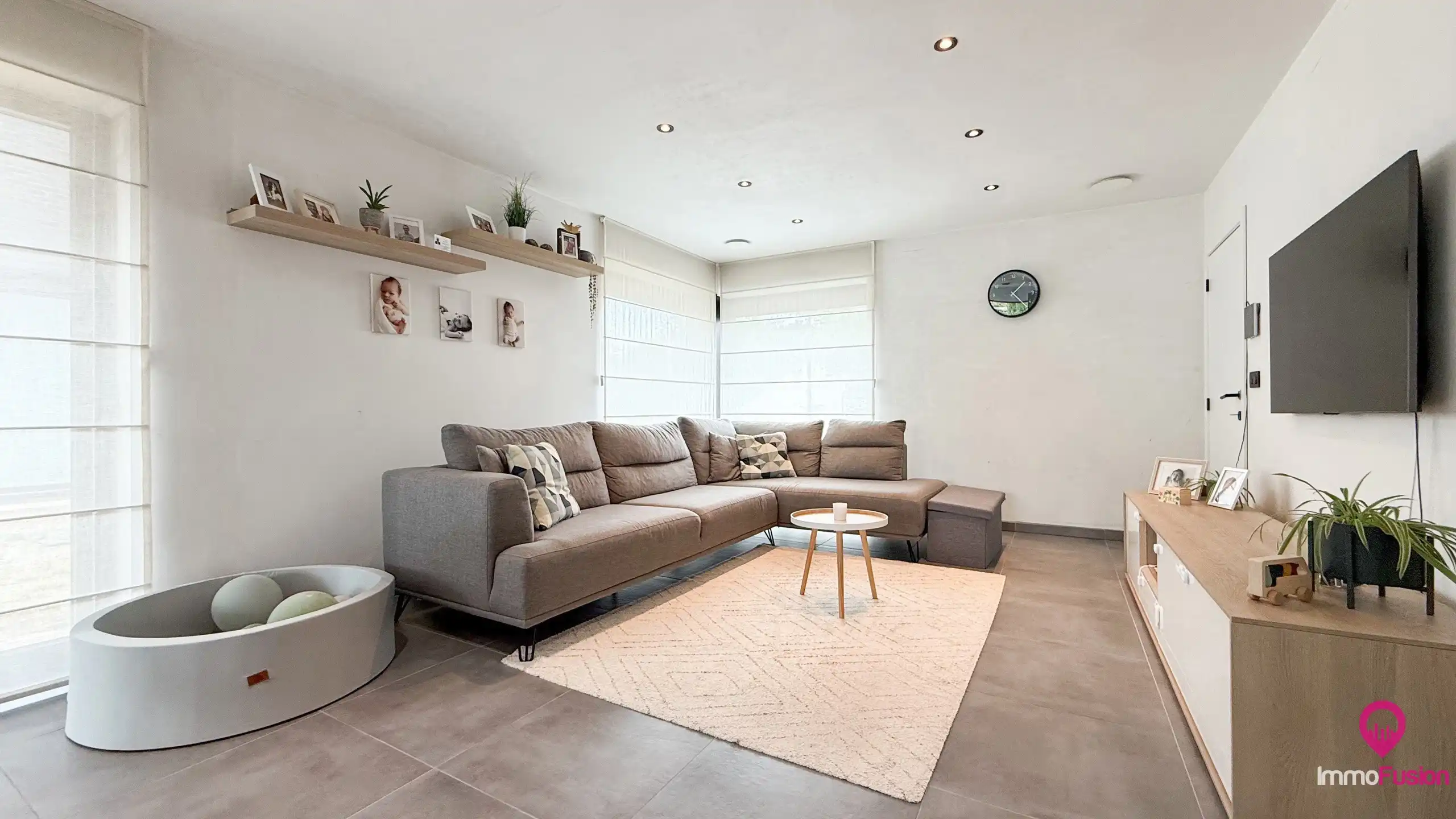 Moderne halfopen nieuwbouwwoning met 4 slaapkamers! foto 6