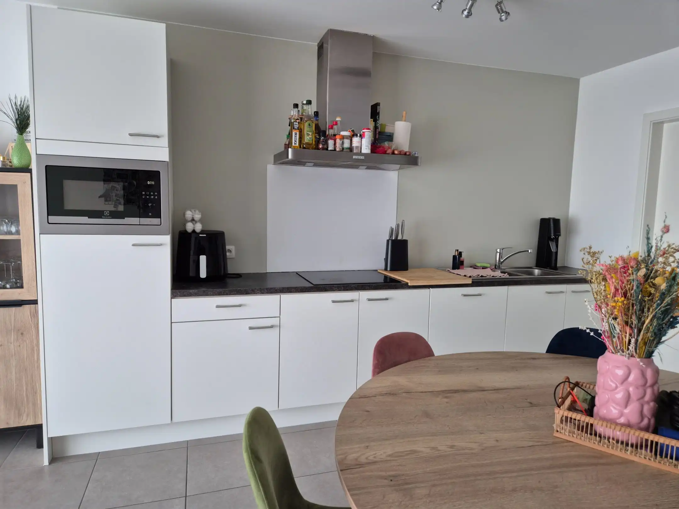 Appartement met 1 slaapkamer en terras. foto 8