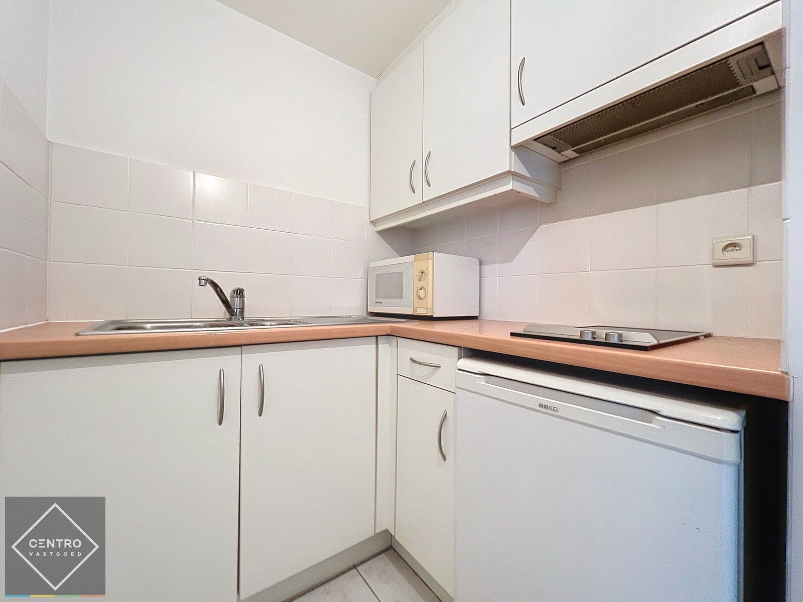 STIJLVOL ingericht handelspand 125m² (+ terras) TE HUUR  aan de Ooststraat te ROESELARE ! foto 17