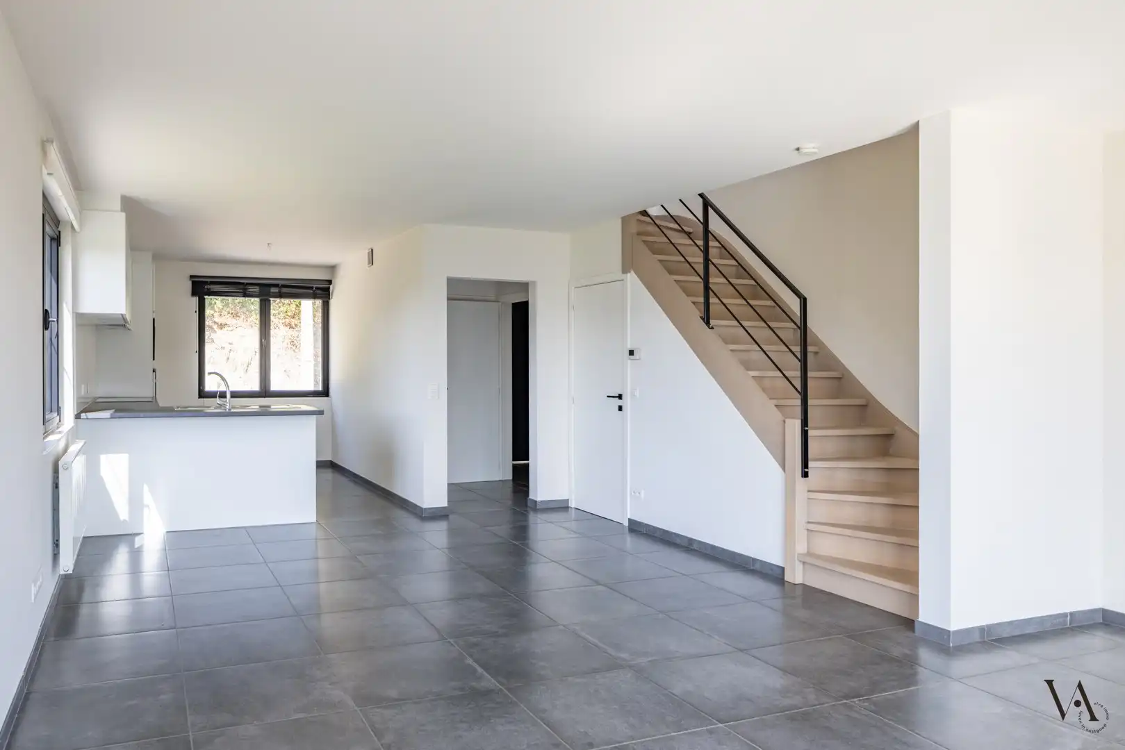 Recente driegevelwoningen met 3 slaapkamers, garage en tuin in Linden foto 2