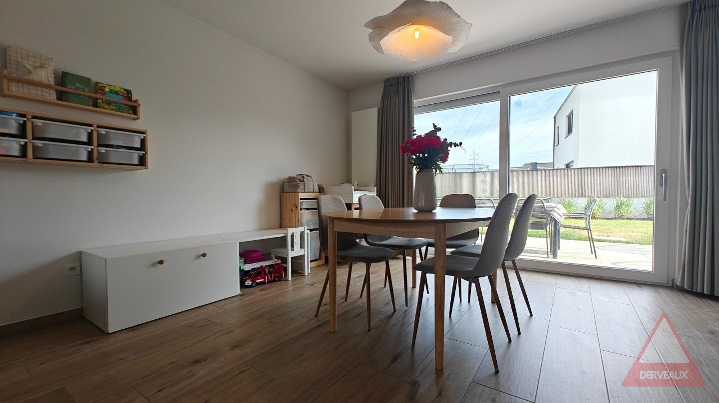 Roeselare – Instapklare halfopen nieuwbouwwoning met tuin en oprit foto 6