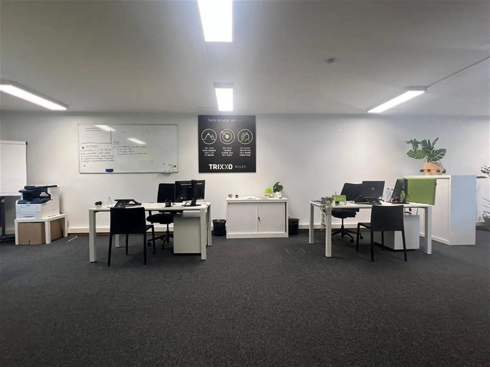 Kantoor te huur aan de op- en afrit van Sint-Job foto 3