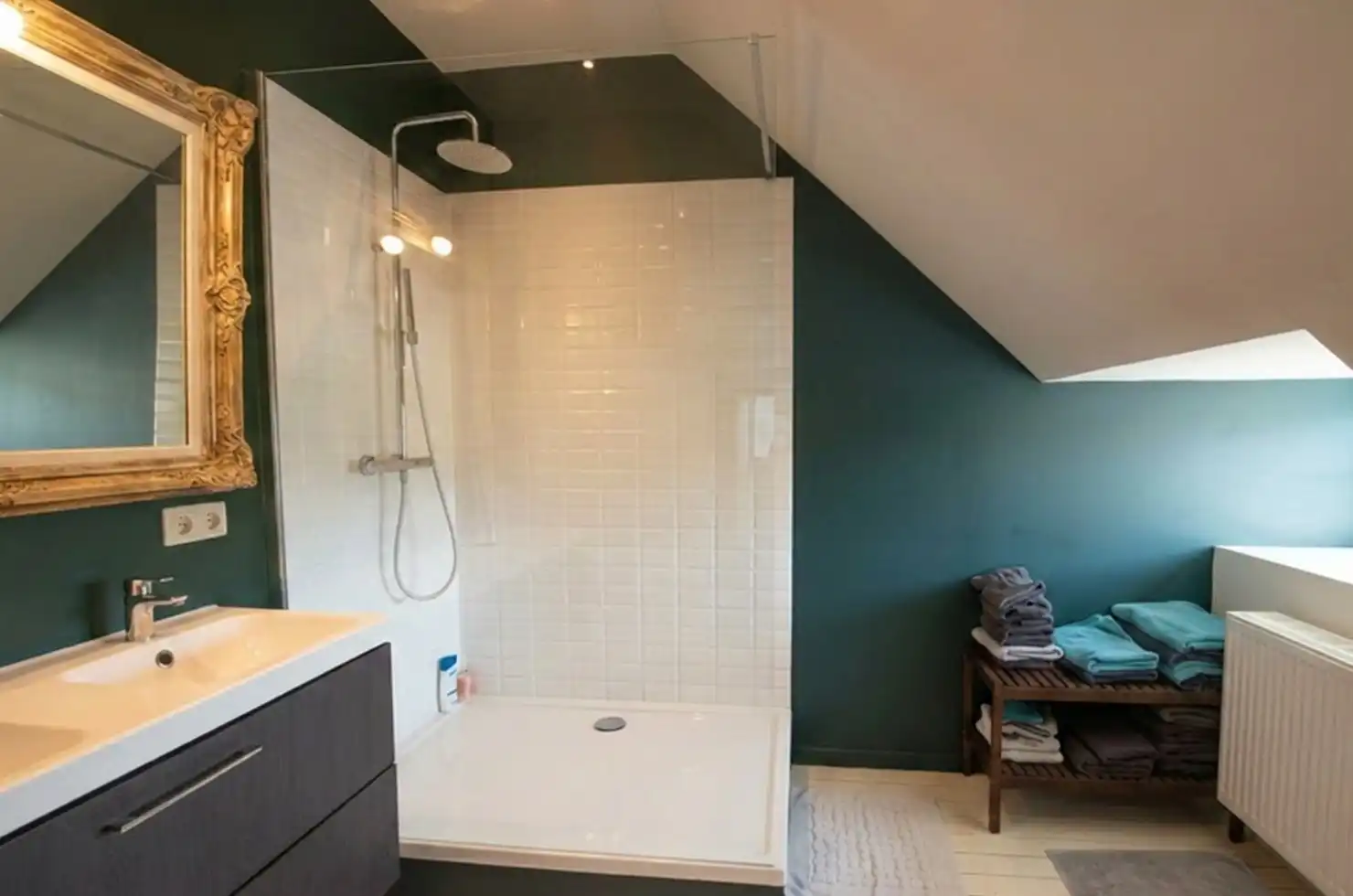 Karaktervolle stadswoning TE KOOP met prachtige stadstuin op toplocatie in Waregem! foto 19