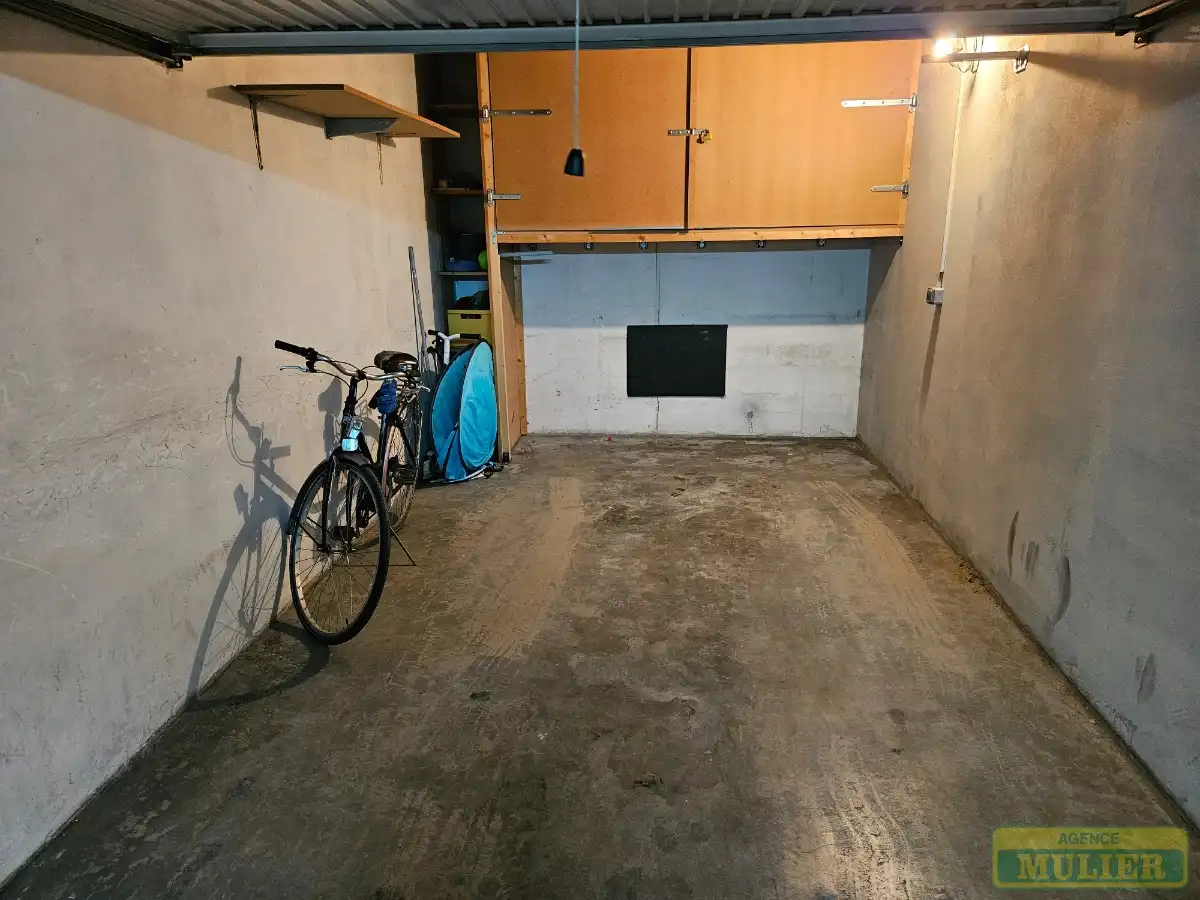 Garage te koop foto 2