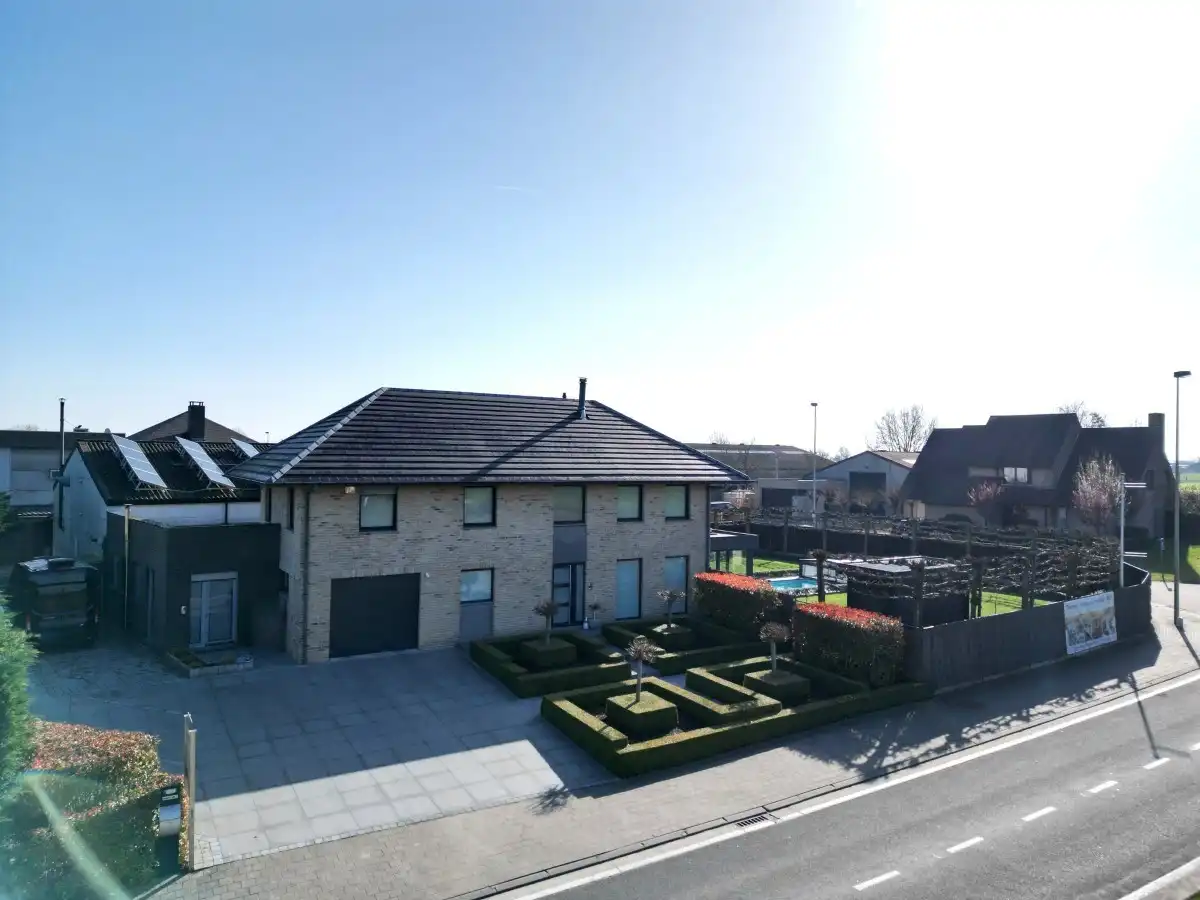 Dadizele – Ruime woning met loods van ca. 400 m², zwembad en bureelruimte foto 49