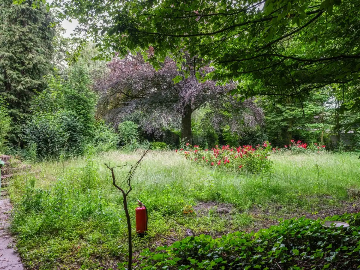 Izegem – Karaktervolle pastoriewoning met diepe tuin en tal van mogelijkheden foto 35