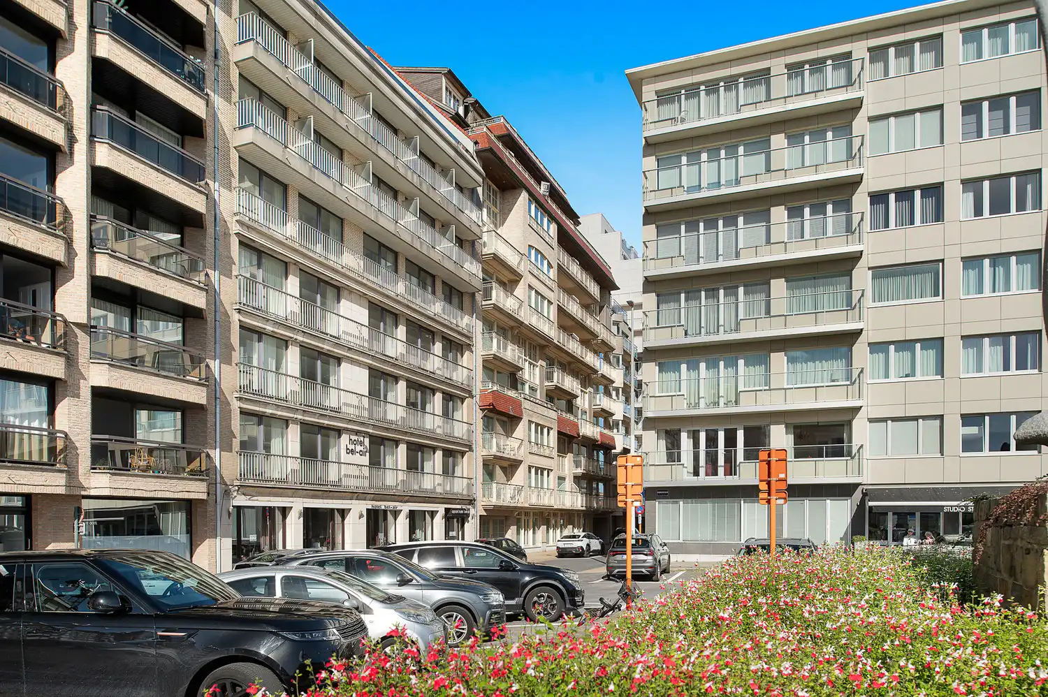 Prachtig appartement in een recent gebouw op enkele passen van de Zeedijk in Duinbergen foto 23