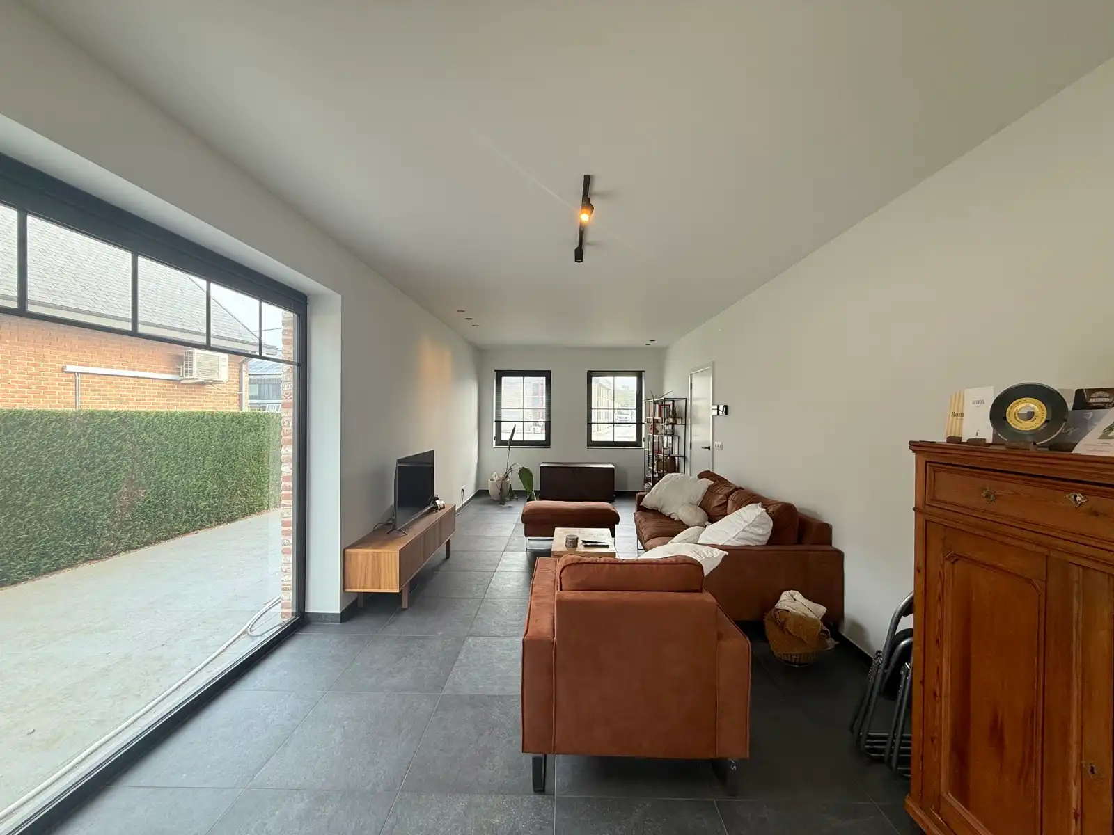 Energiezuinig woning met 4 slaapkamers, 2 badkamers en tuin foto 6